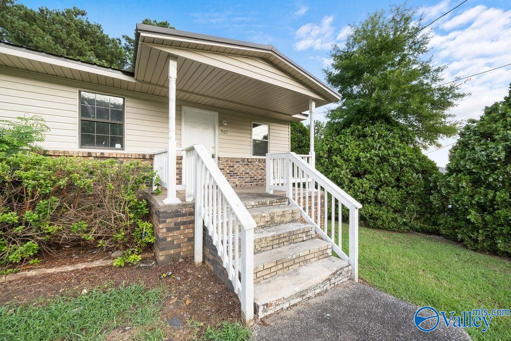 501 Joseph T Robinson