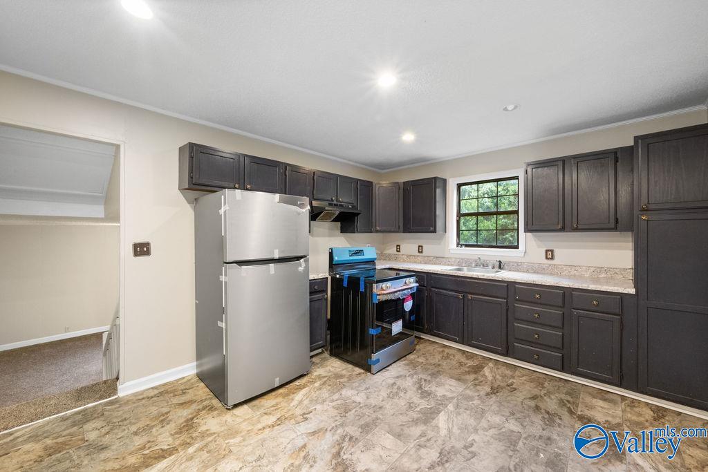 501 Joseph T Robinson