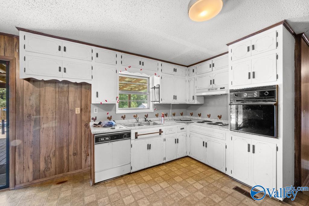 2763 Langdale Street