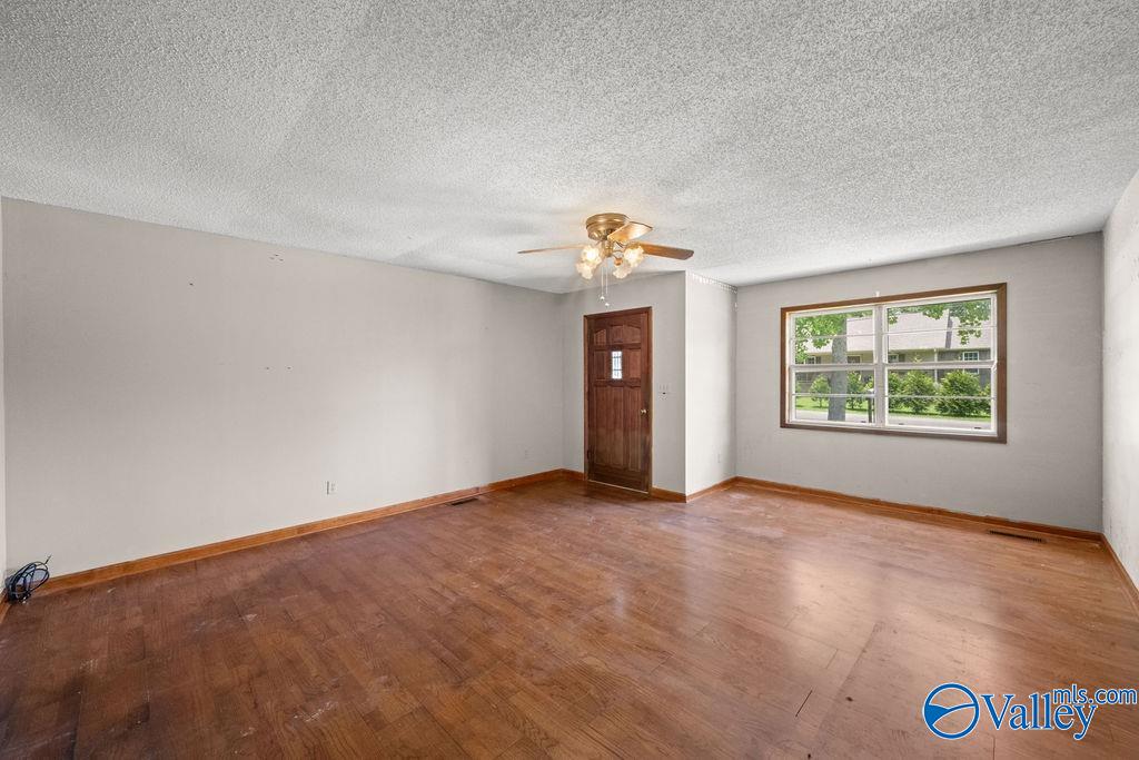 2763 Langdale Street