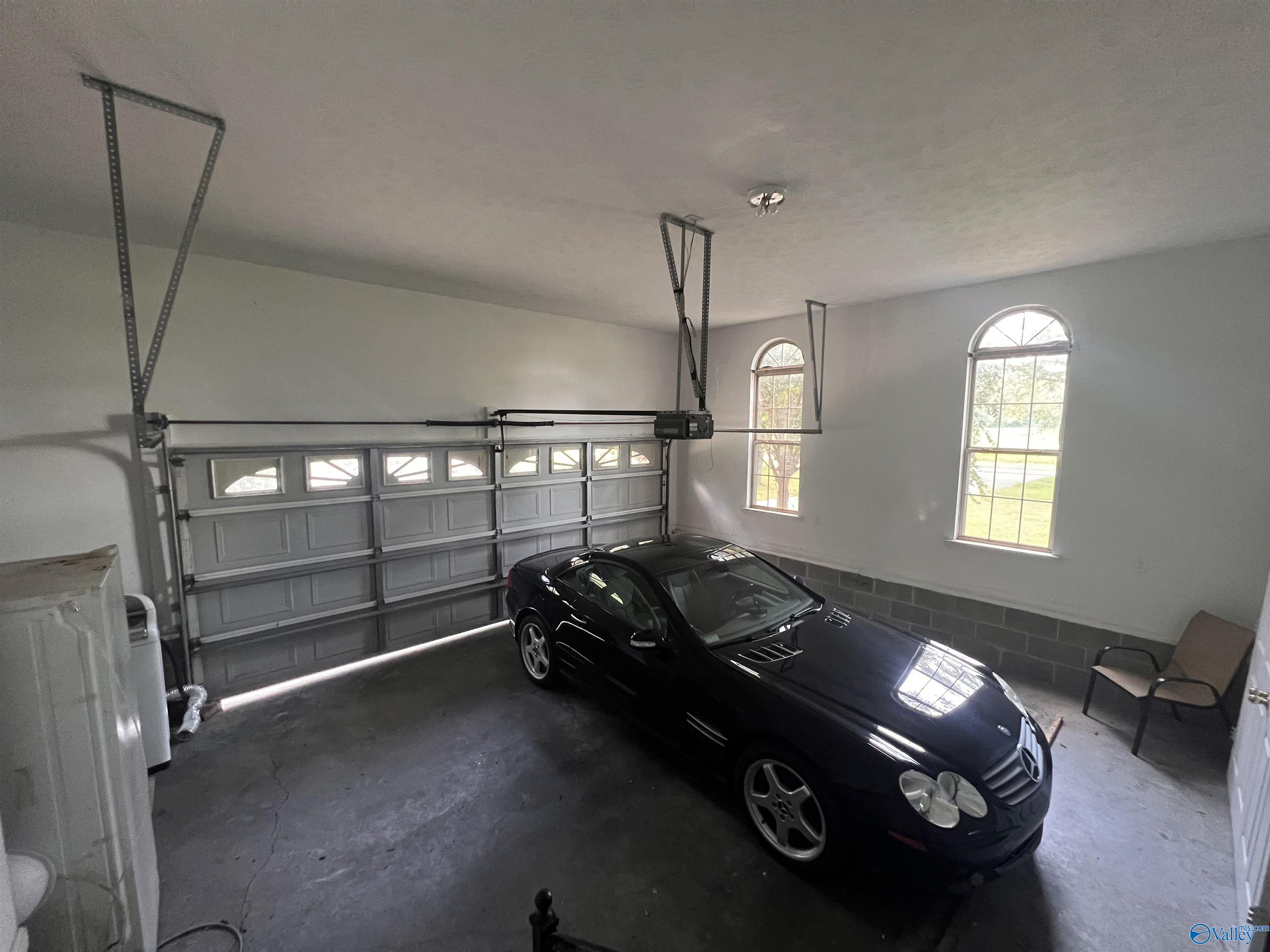 2960 Lakeshore Drive