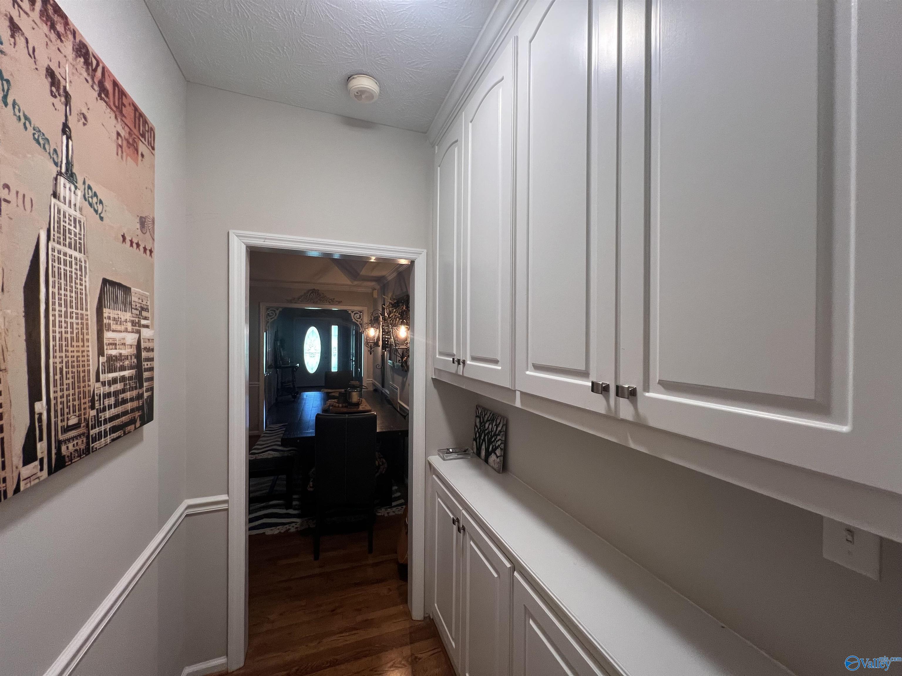 2960 Lakeshore Drive