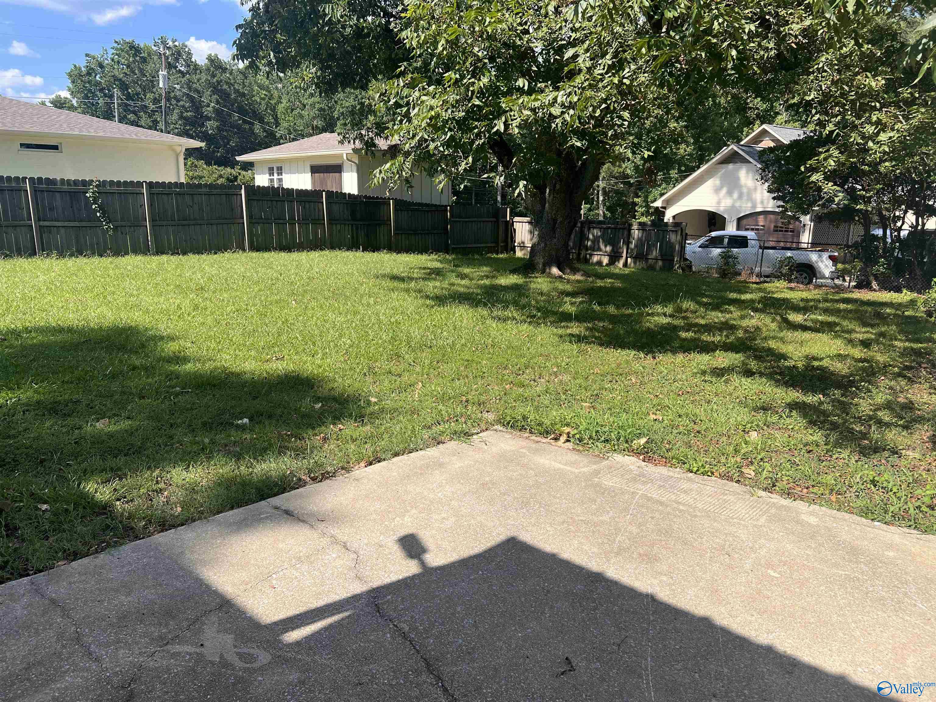 2960 Lakeshore Drive