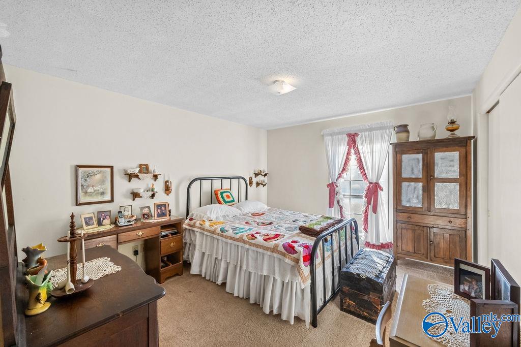 3236 Jenkins Circle N