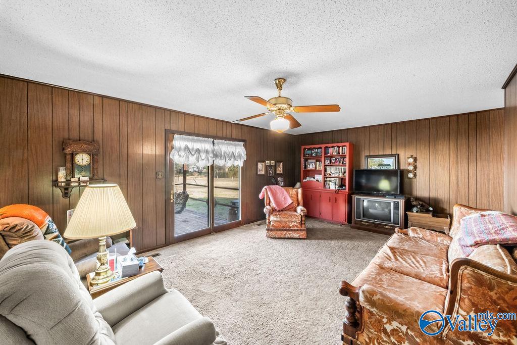 3236 Jenkins Circle N