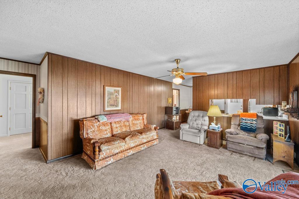 3236 Jenkins Circle N