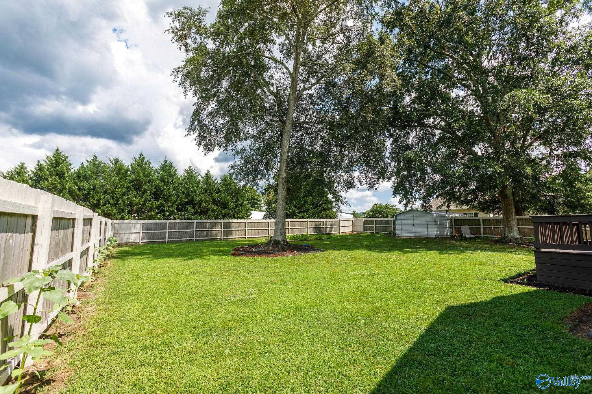 1102 Pineview Avenue