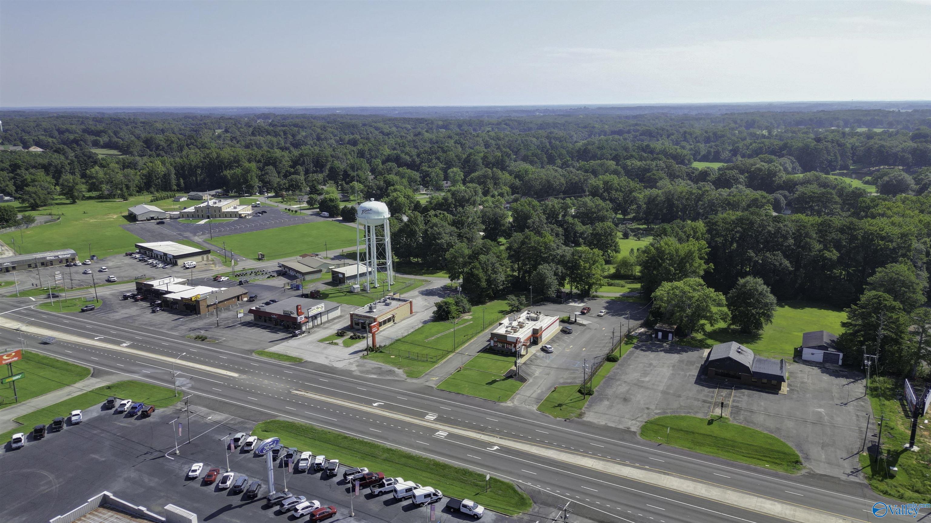 .41 acres +/- Highway 431