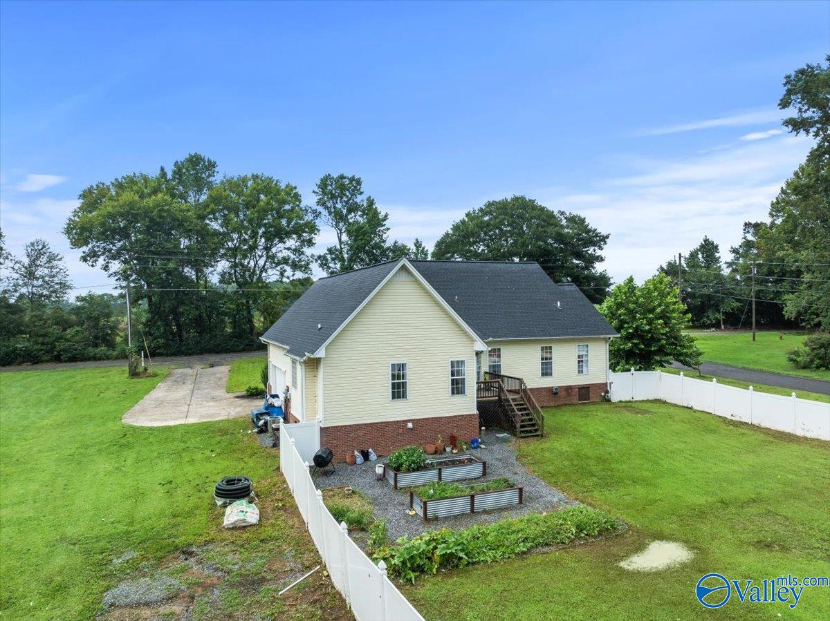 433 Dodd Road
