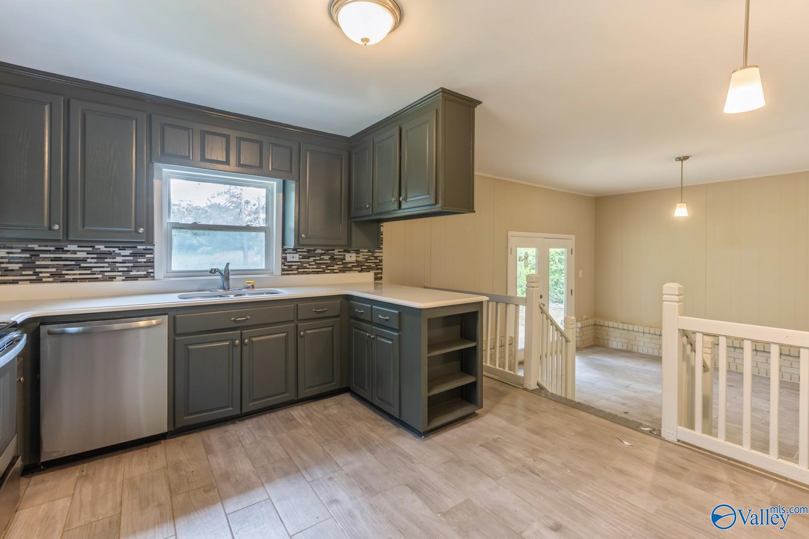 1911 Old Highway 431