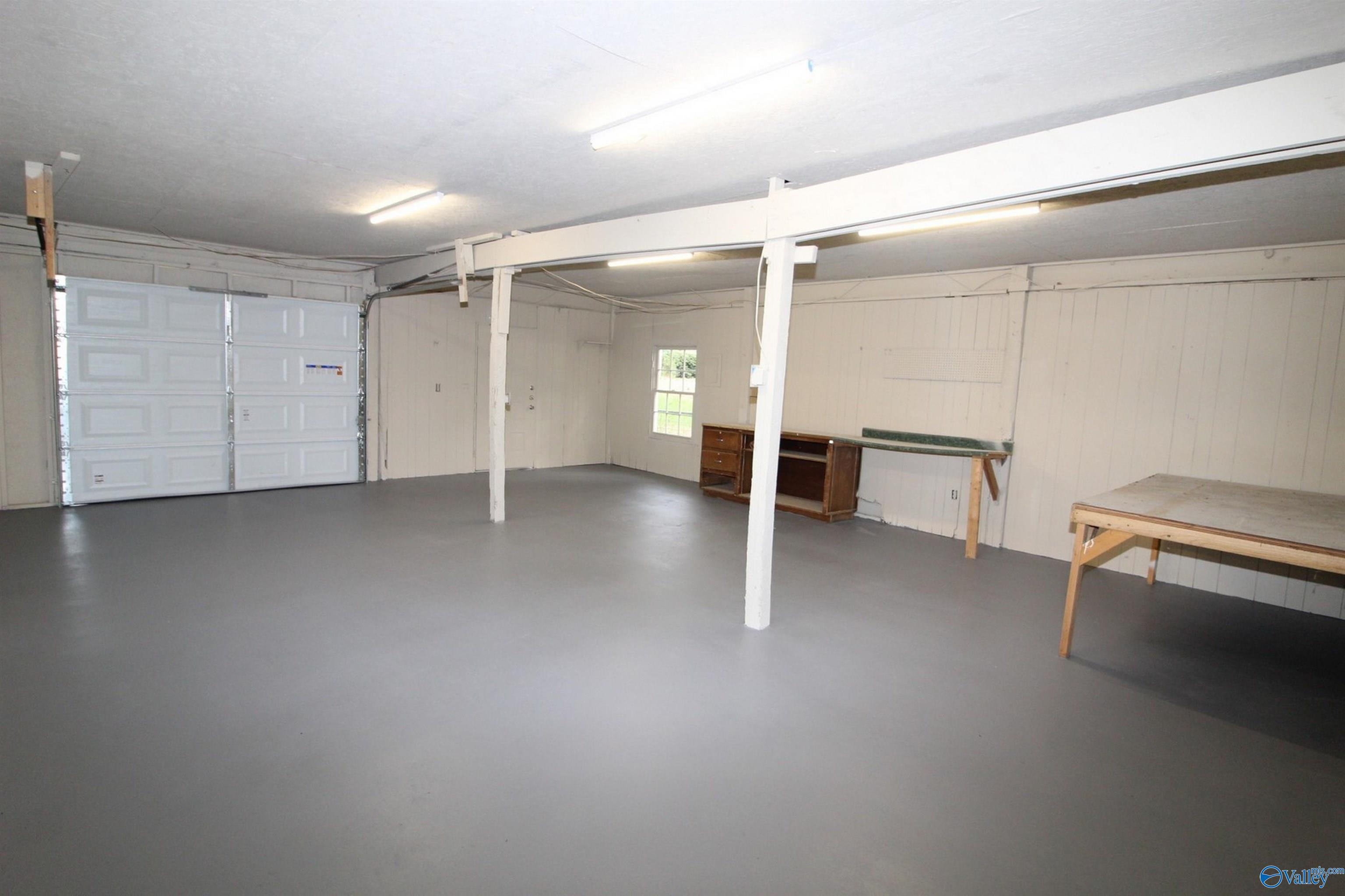 1911 Old Highway 431