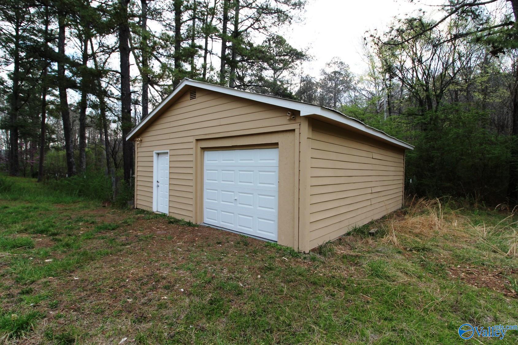 1911 Old Highway 431