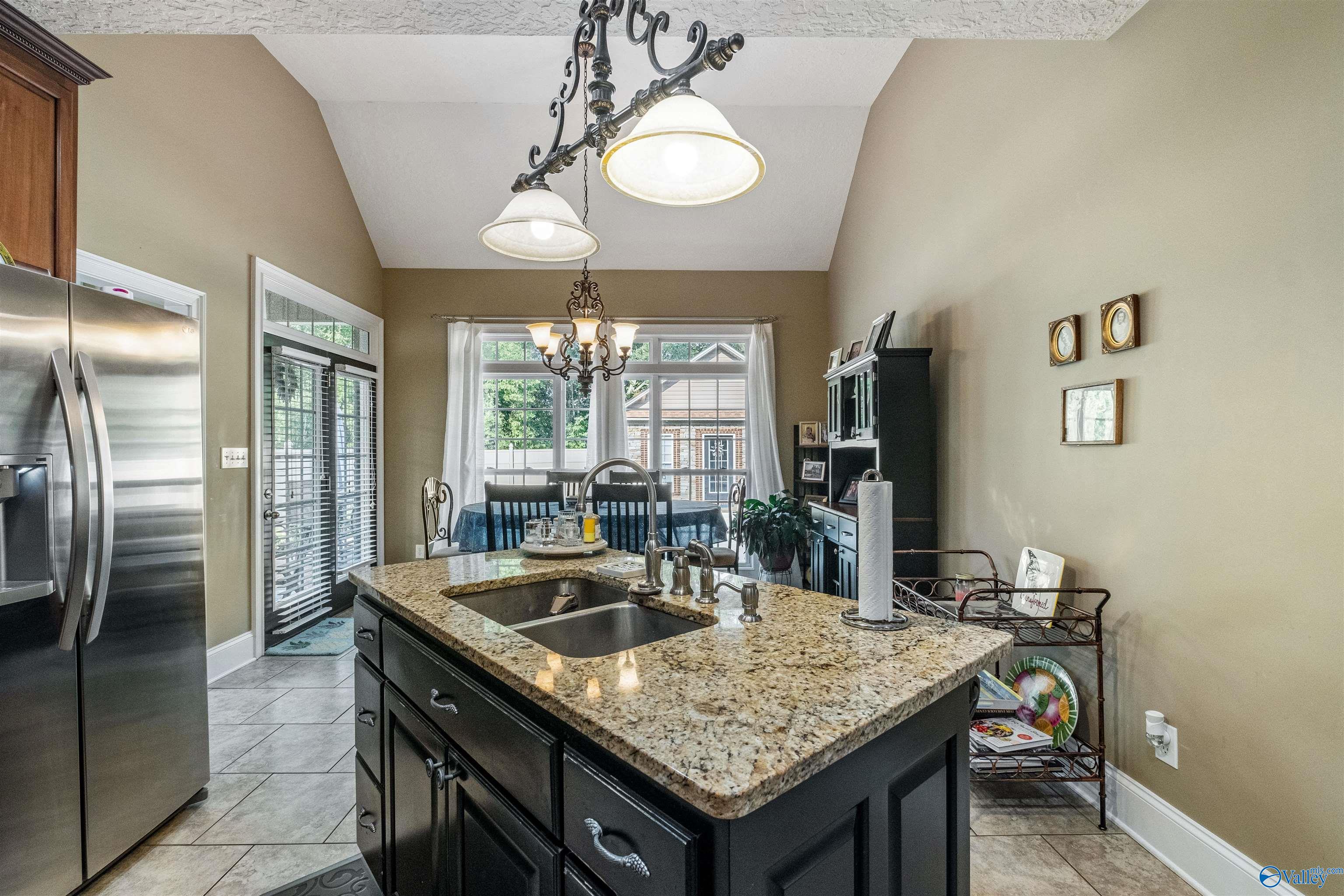 4601 Laura Lane