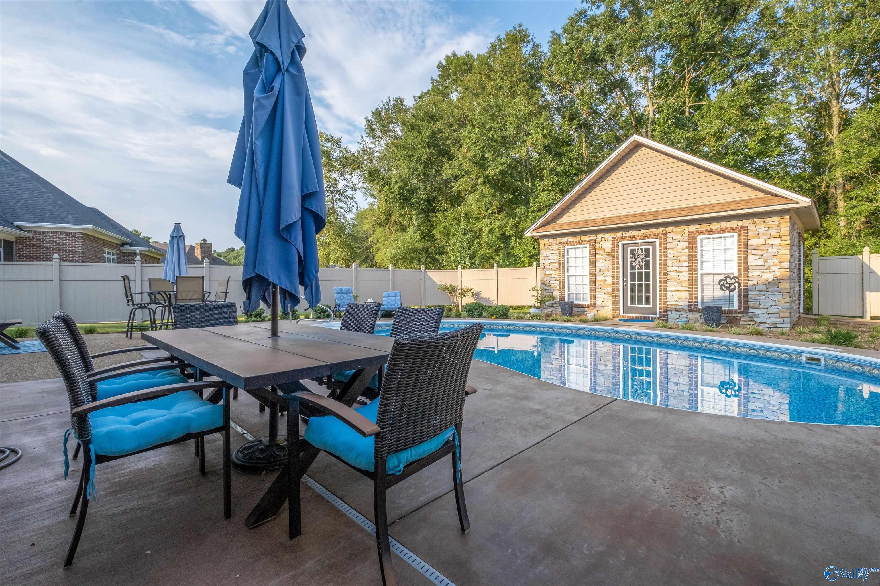 4601 Laura Lane