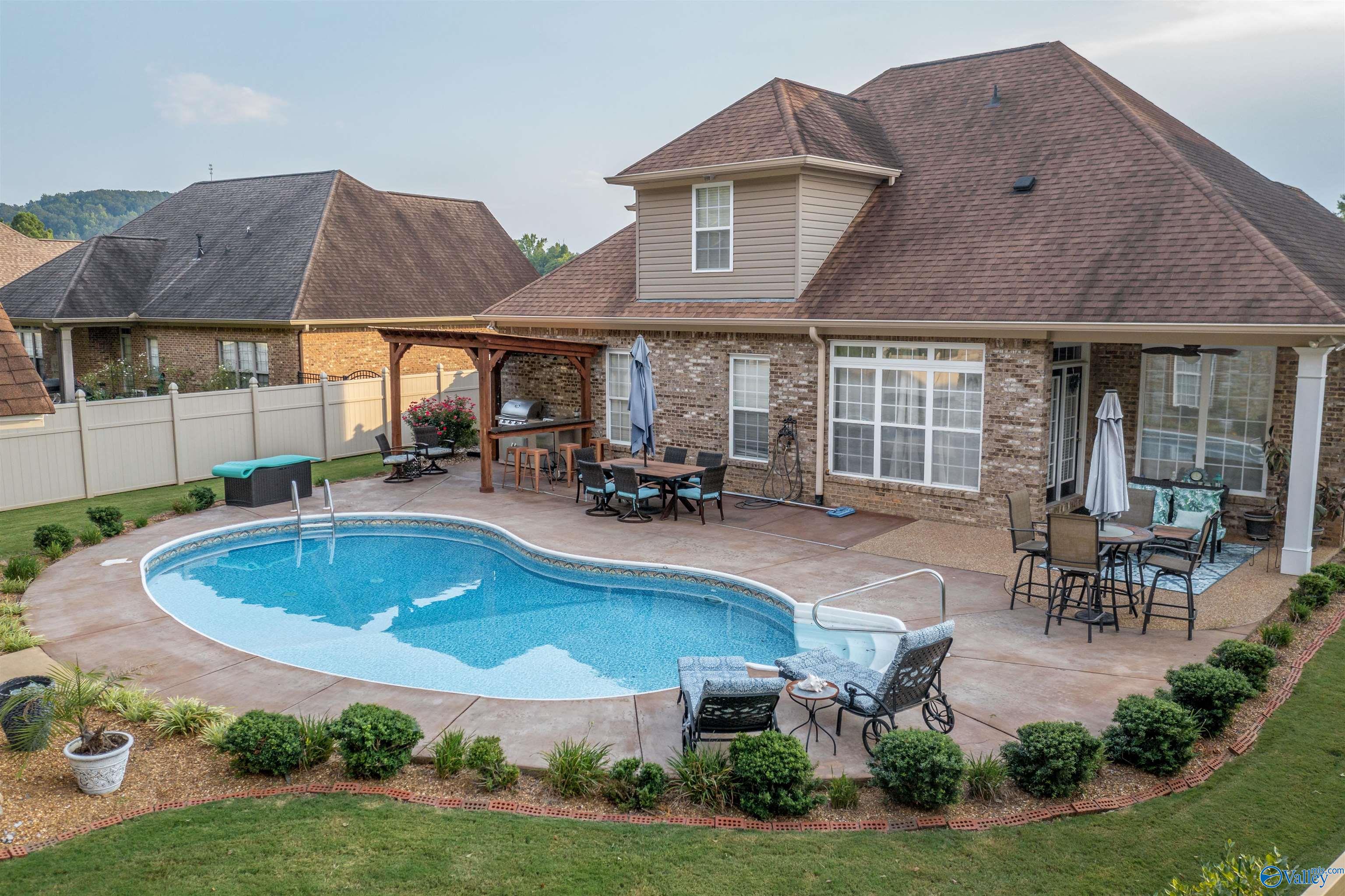 4601 Laura Lane
