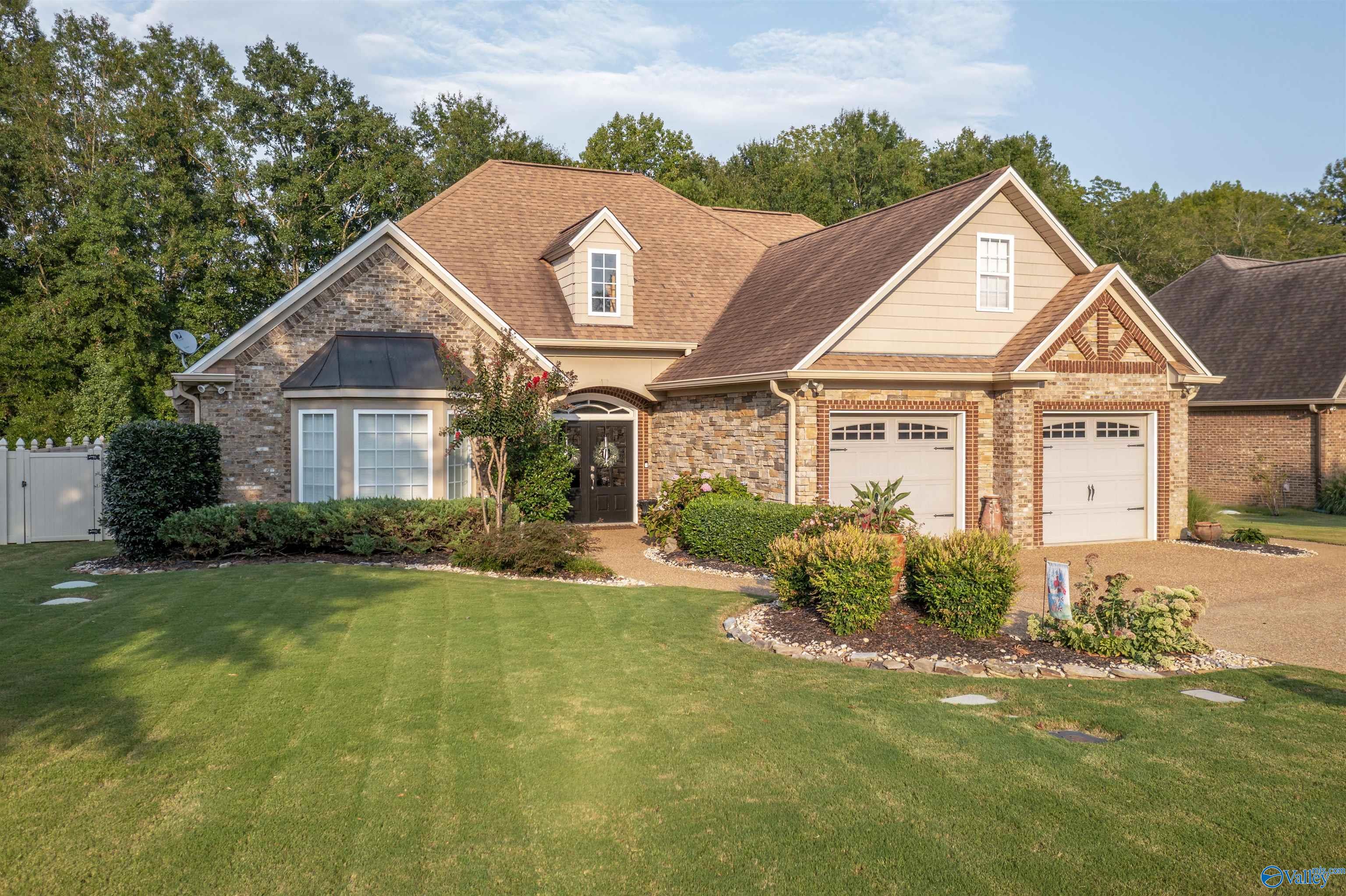 4601 Laura Lane