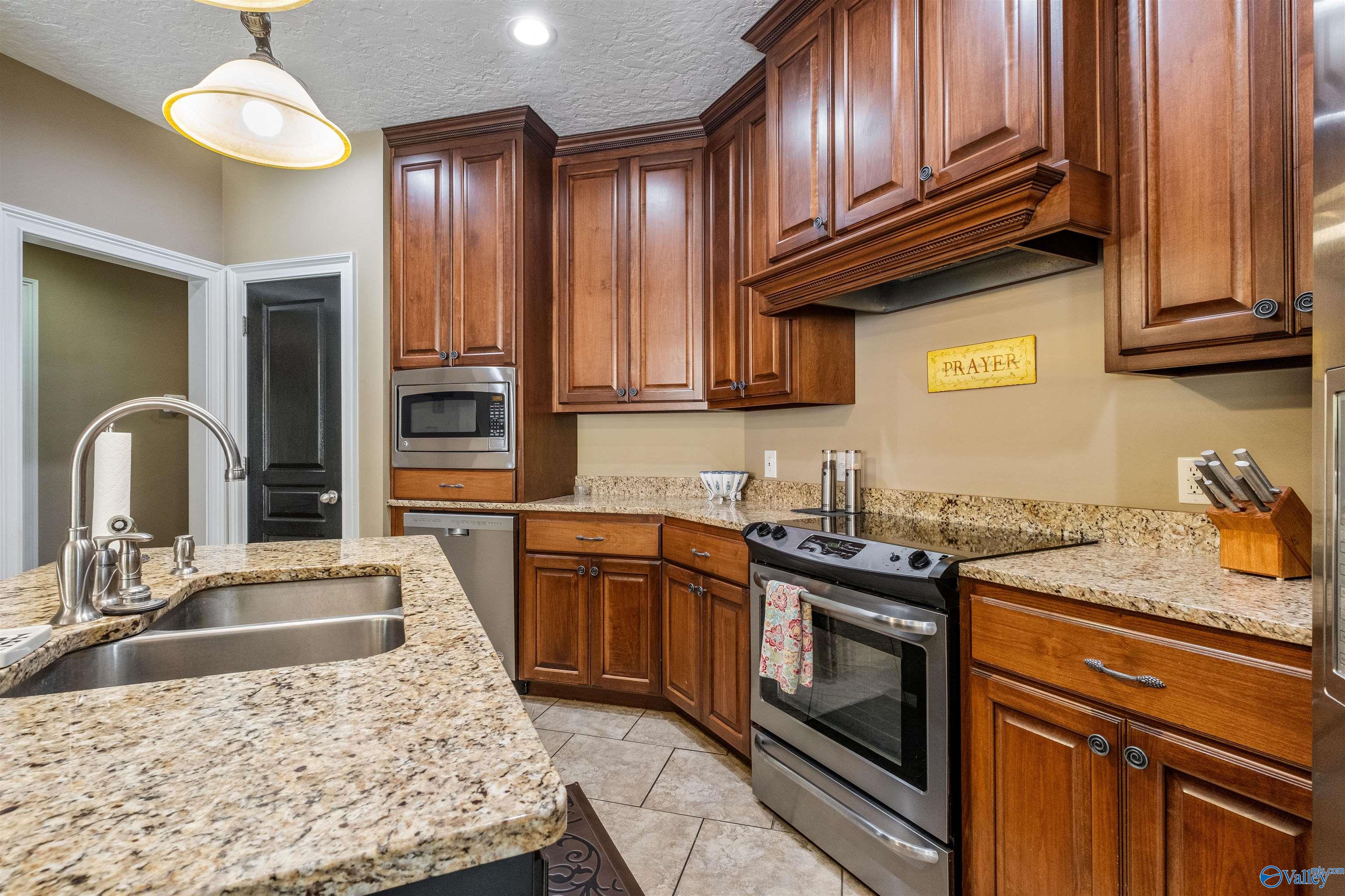 4601 Laura Lane