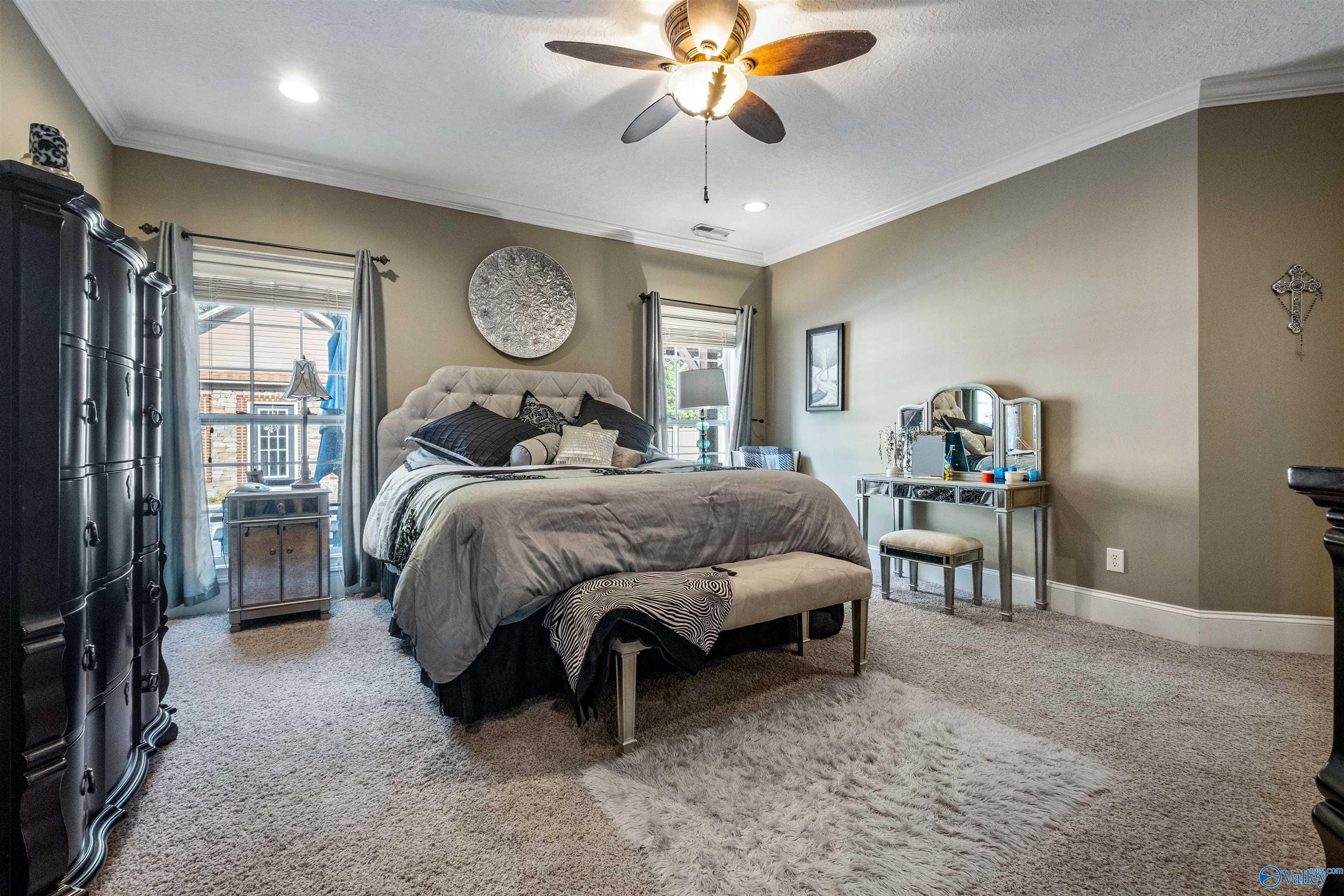 4601 Laura Lane