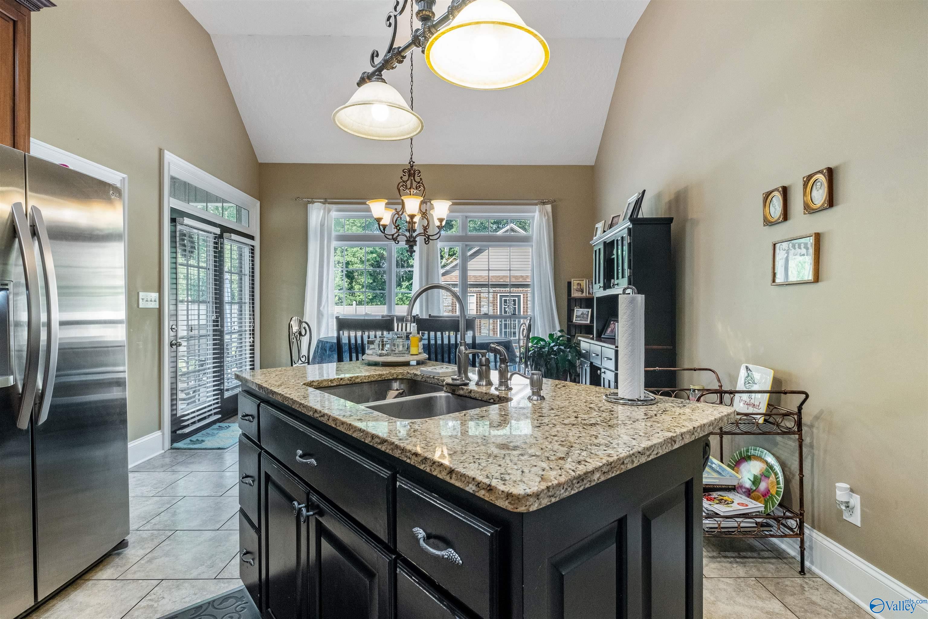 4601 Laura Lane