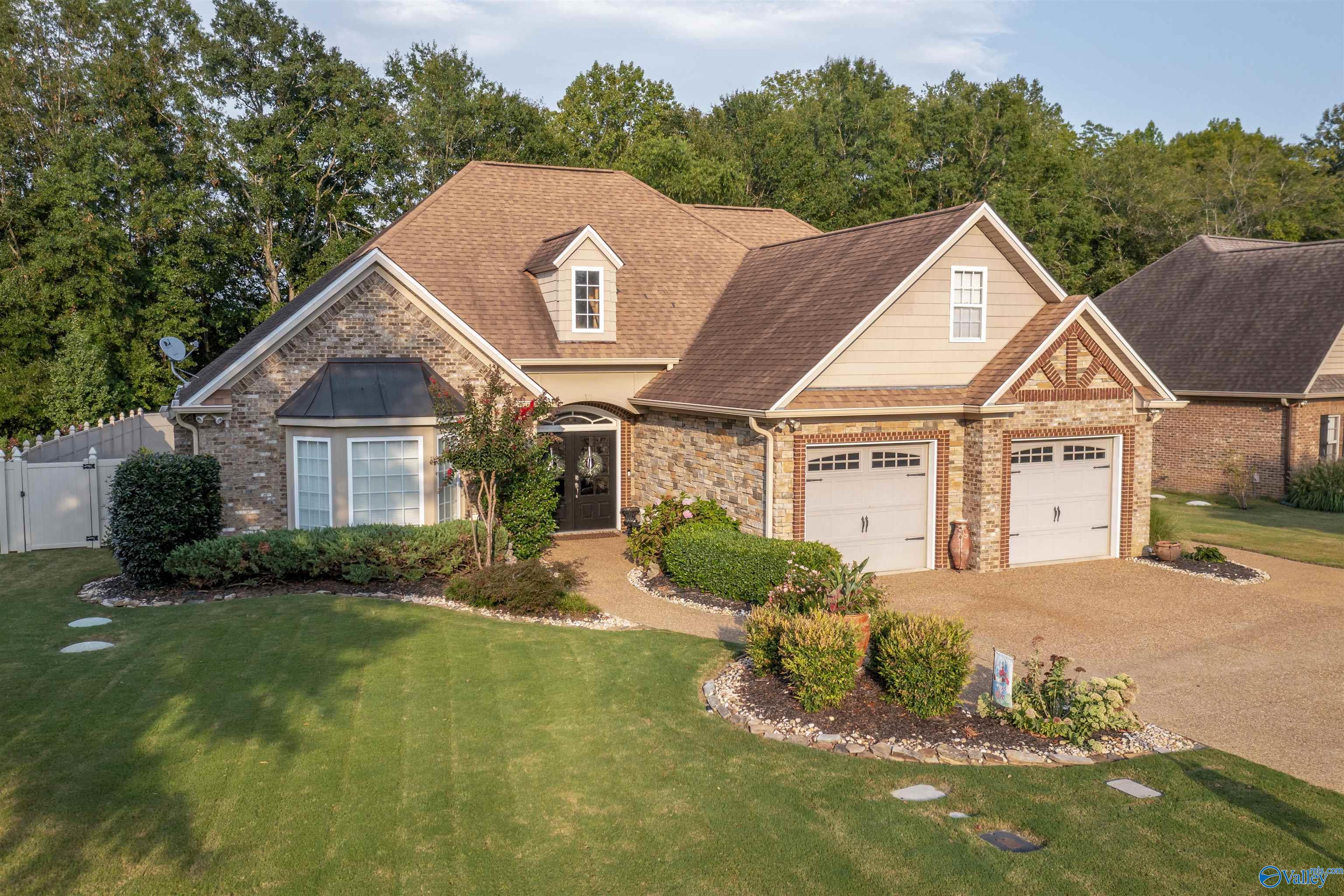 4601 Laura Lane