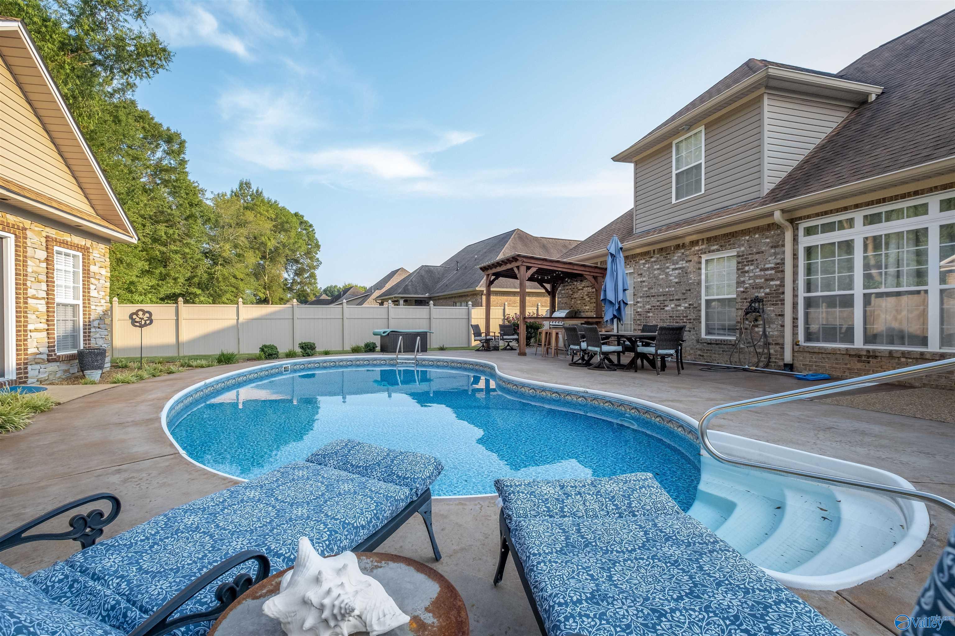 4601 Laura Lane