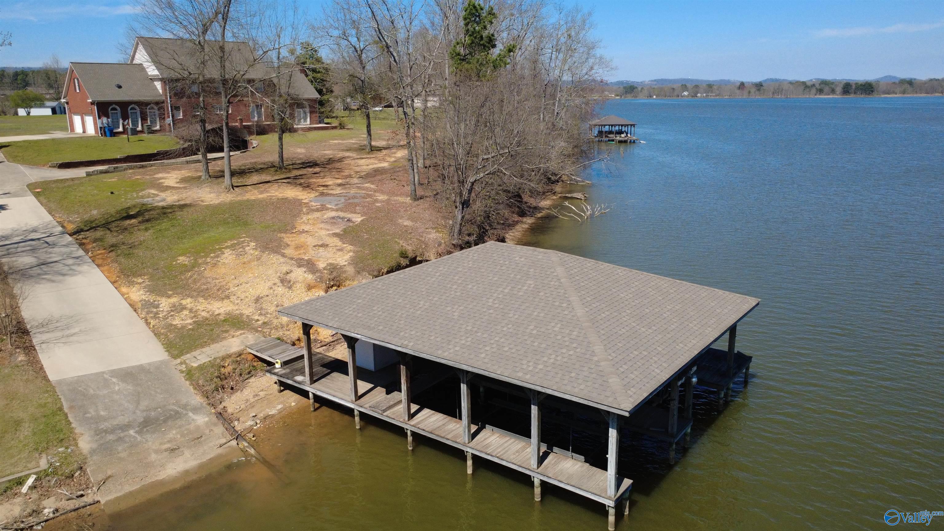 955 Guy Lee Lake Road