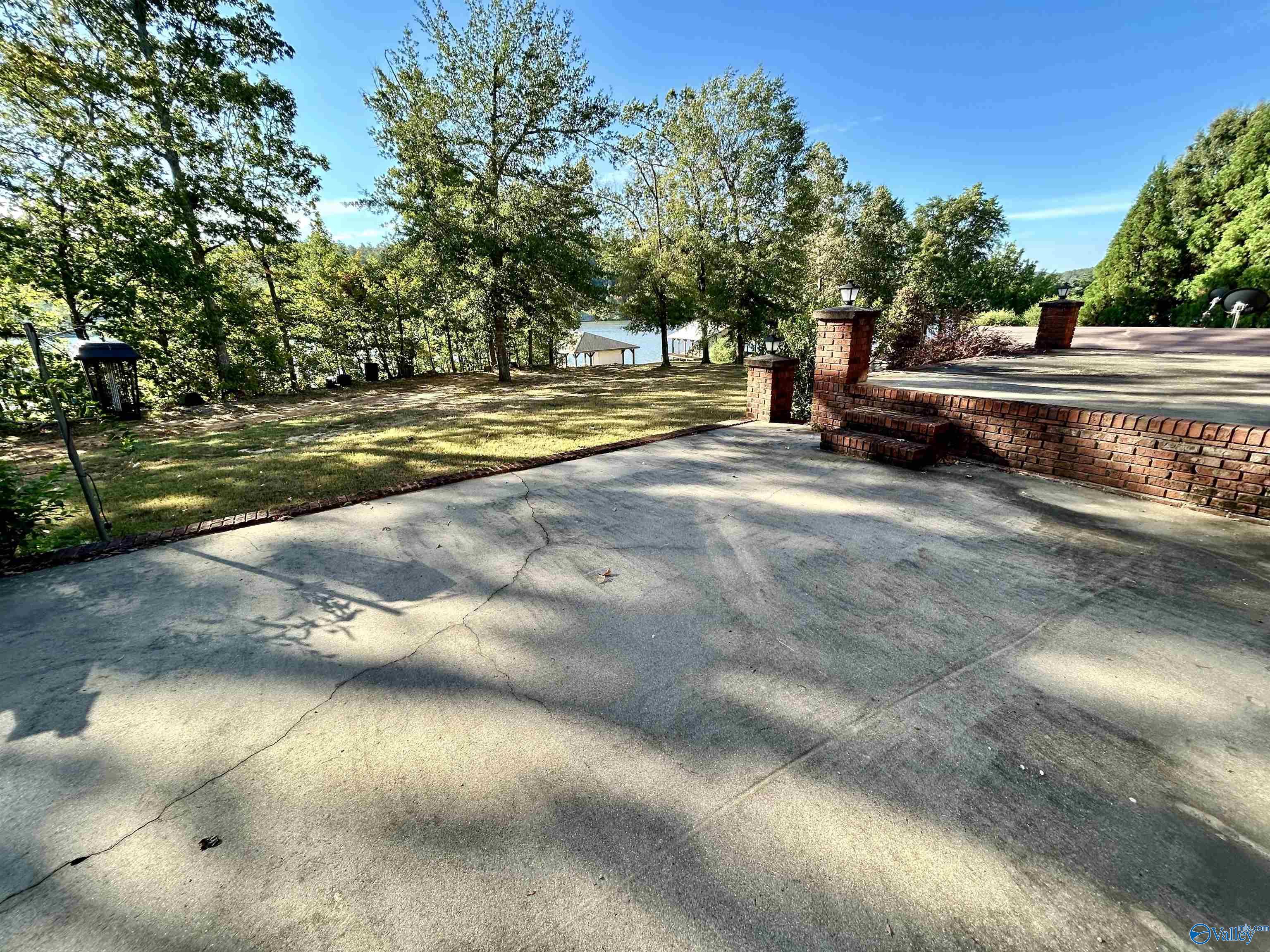 955 Guy Lee Lake Road