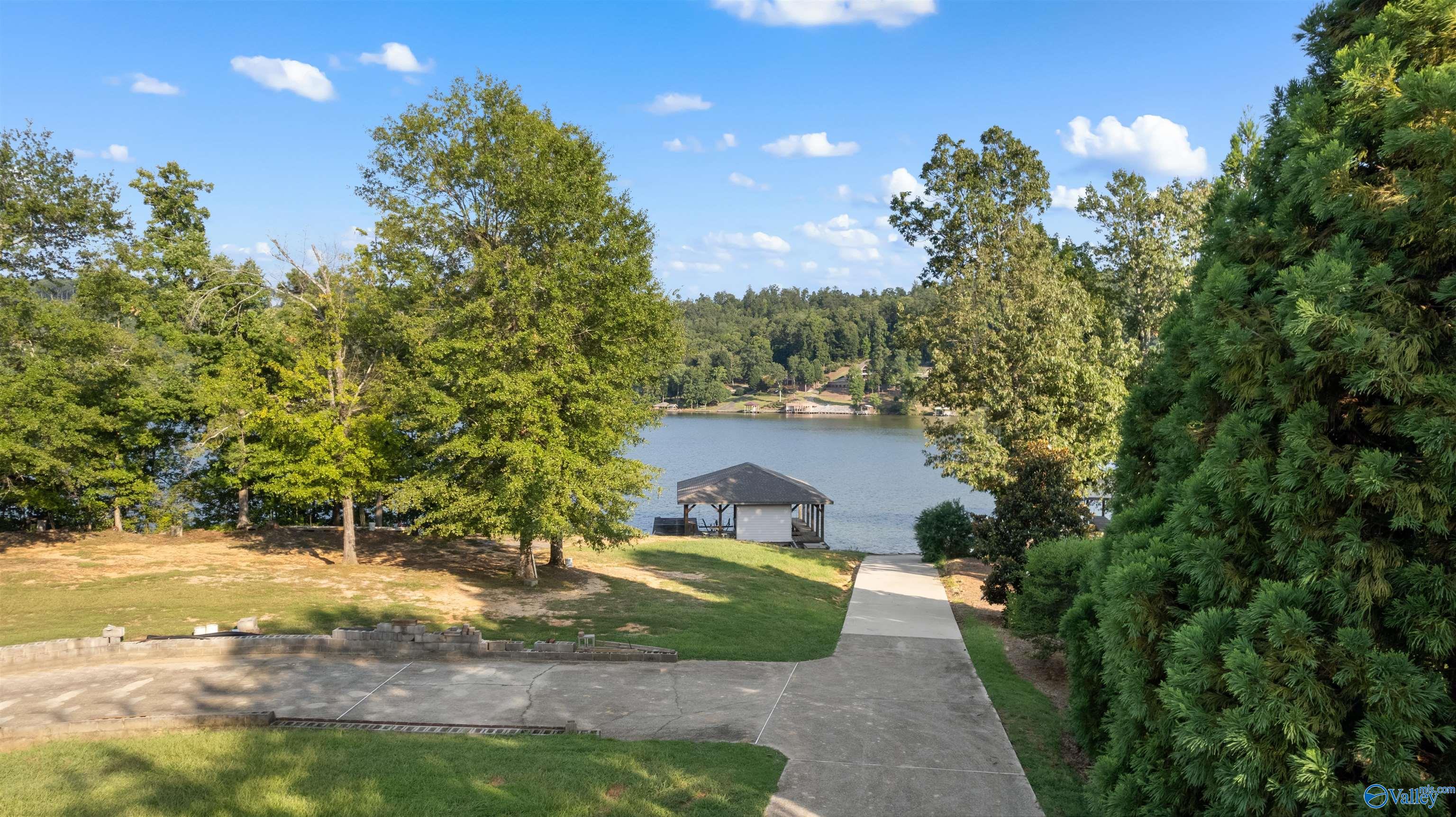 955 Guy Lee Lake Road