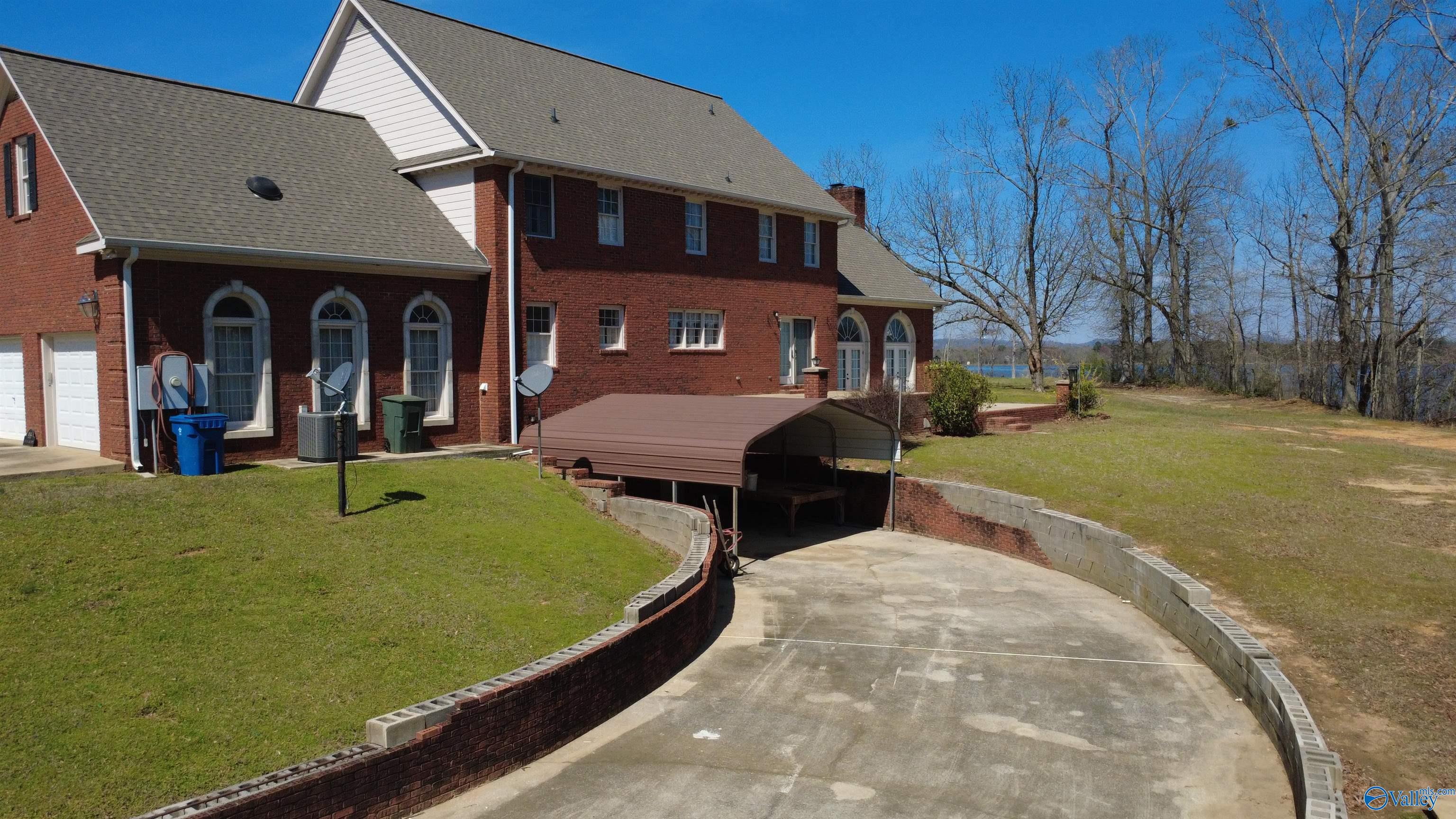 955 Guy Lee Lake Road