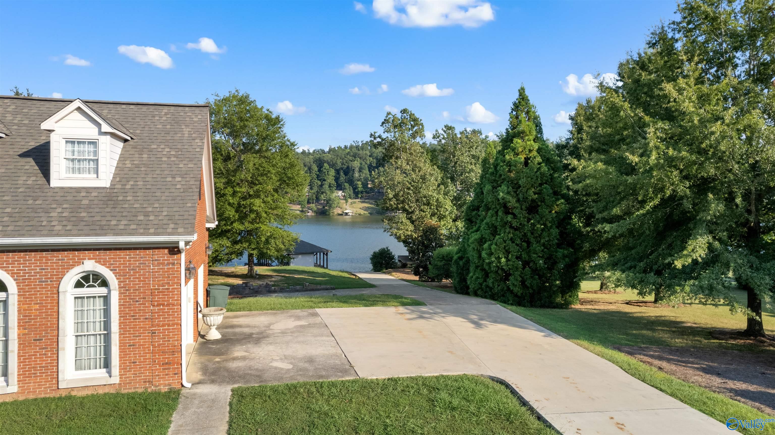 955 Guy Lee Lake Road