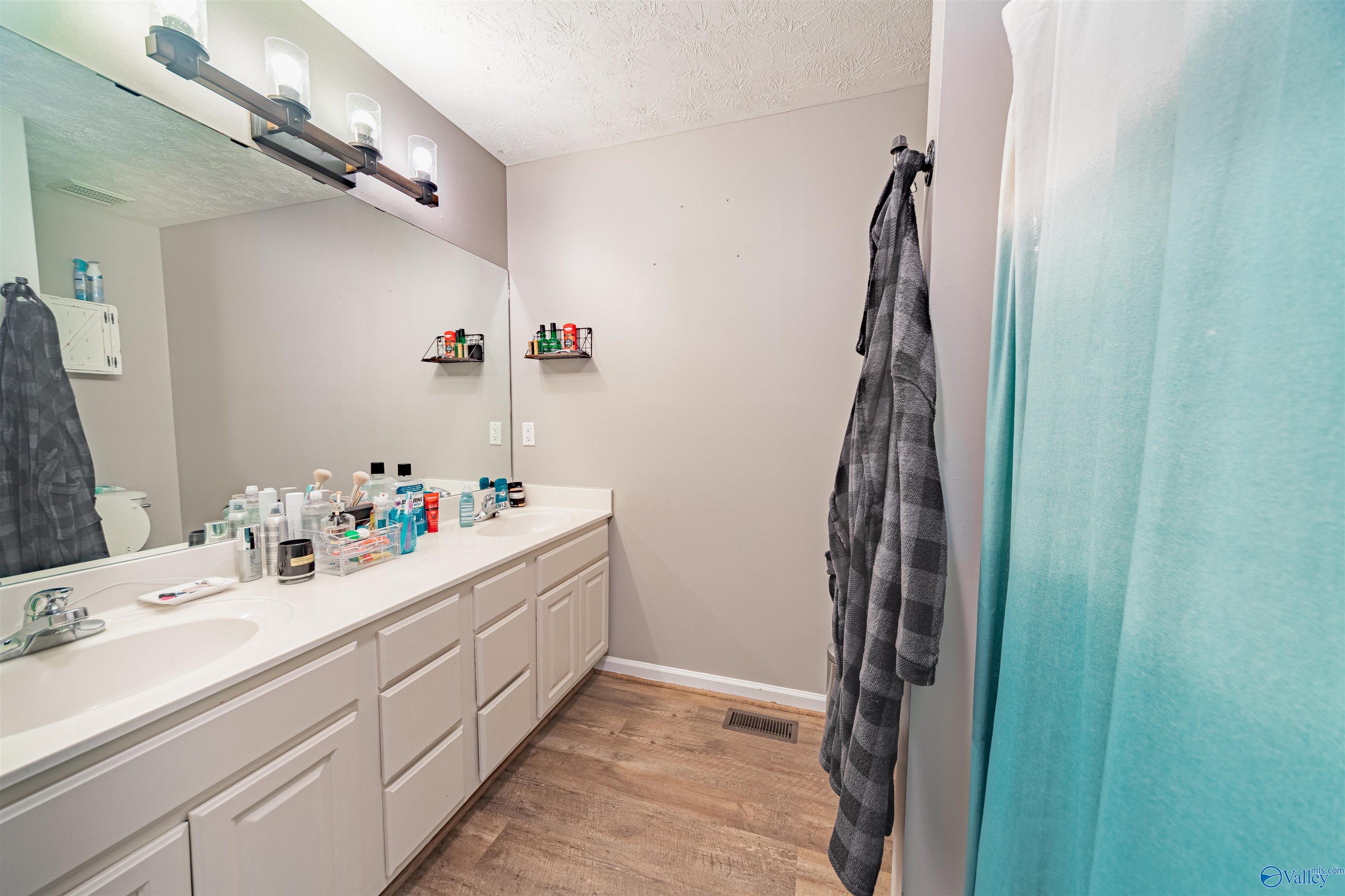 2950 Plymouth Rock Trail S