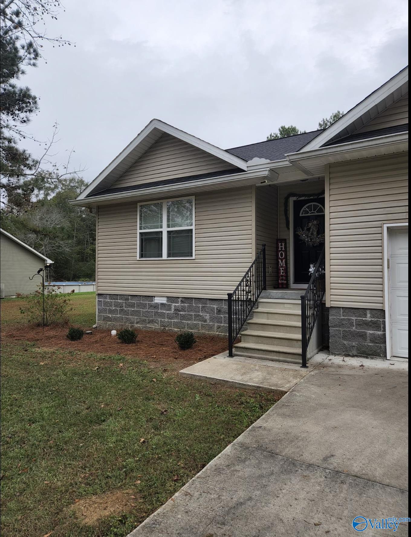 72 Central Henderson Road