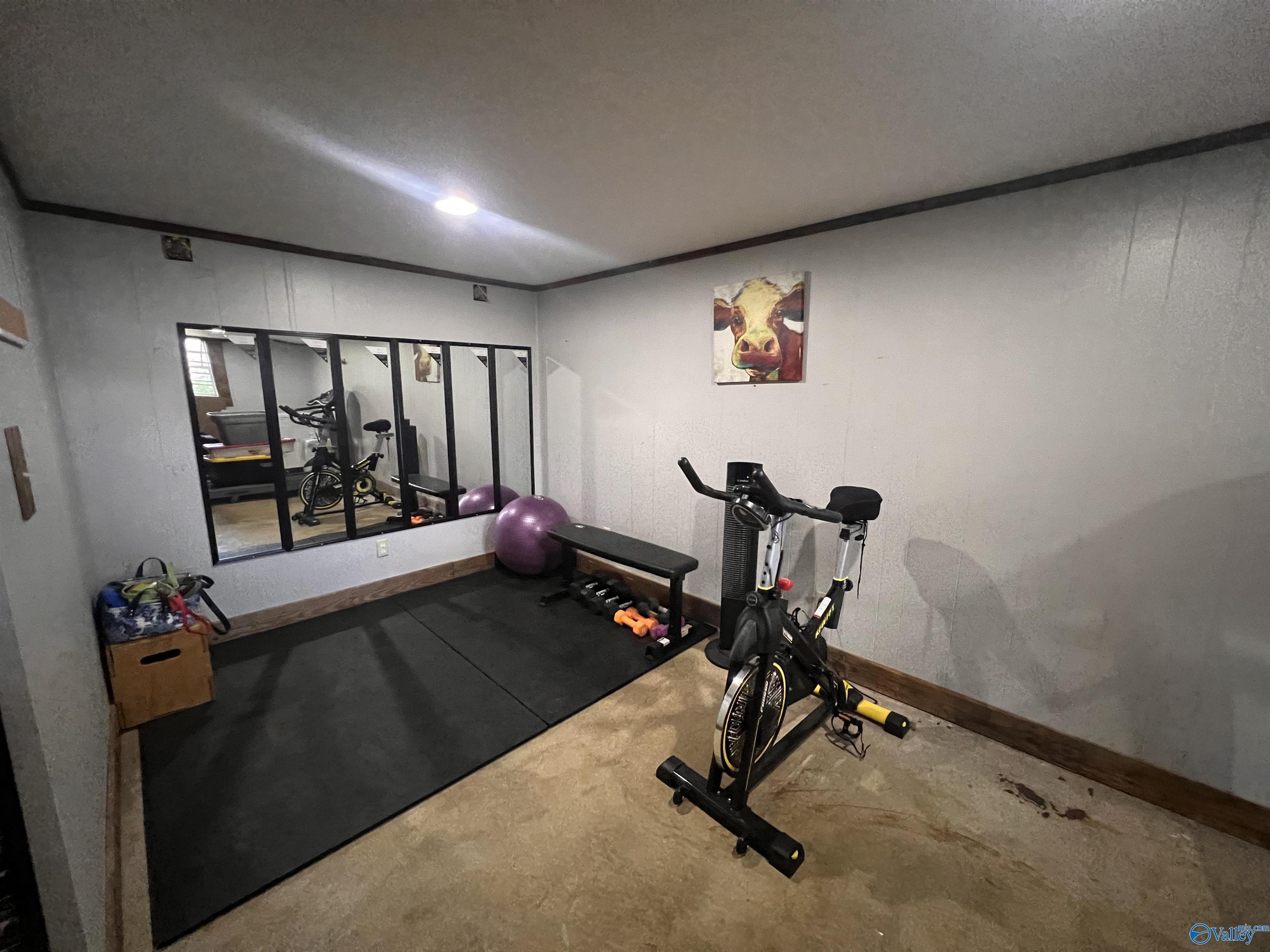 2677 Robertson Street E