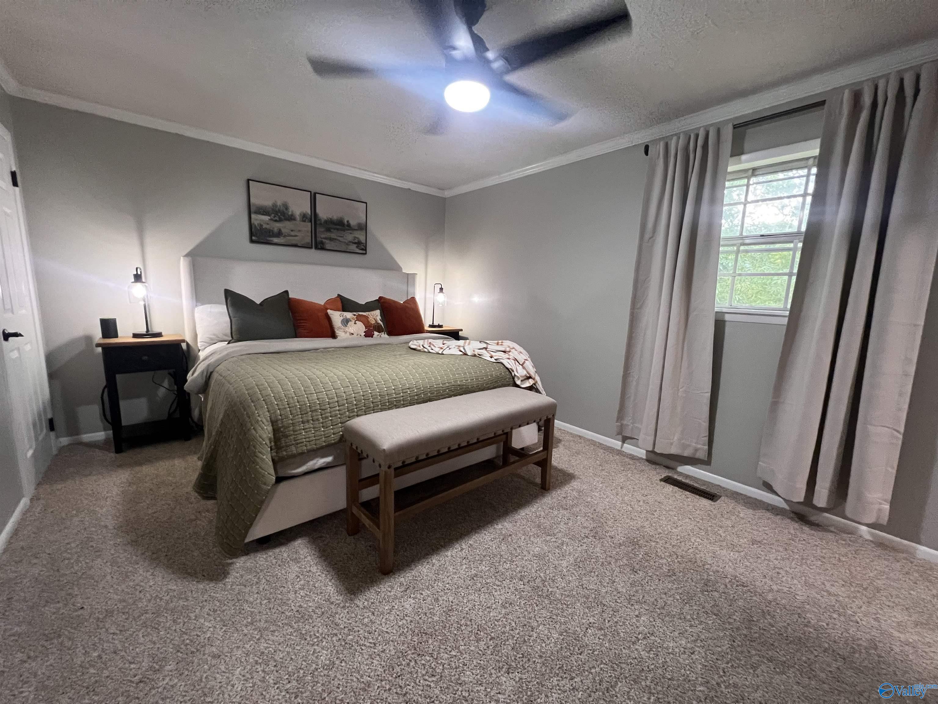 2677 Robertson Street E