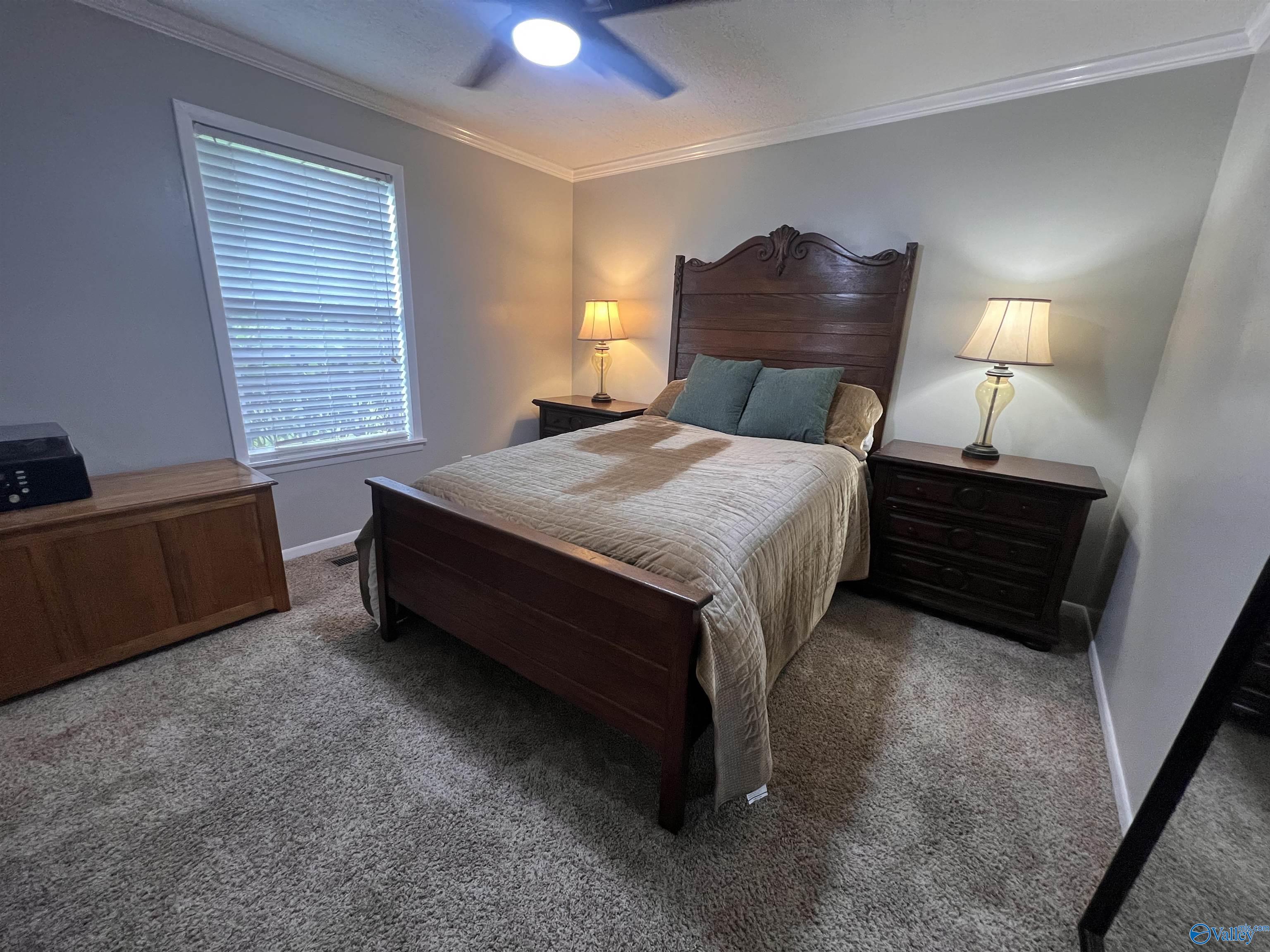 2677 Robertson Street E