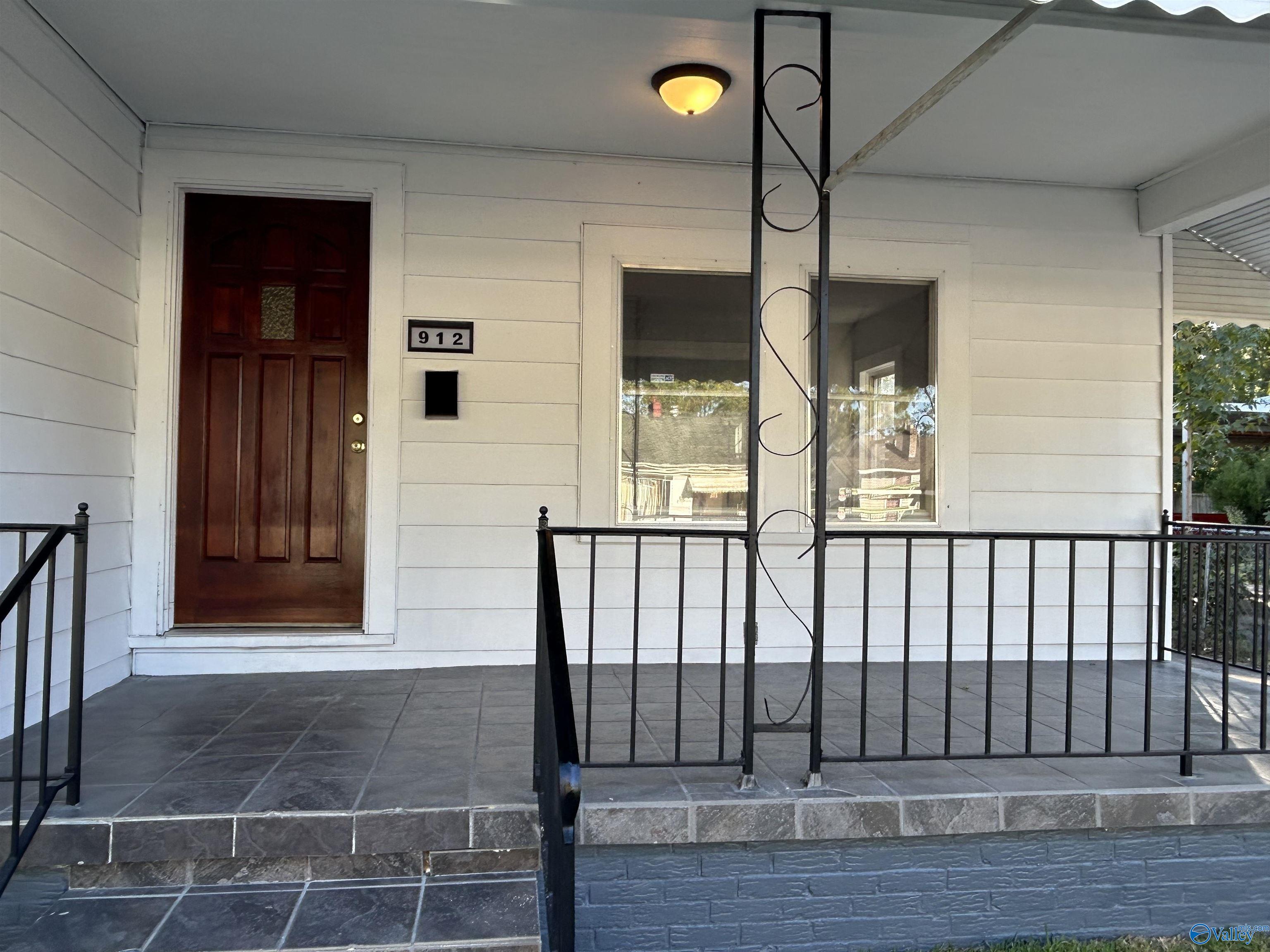 912 Martin Avenue
