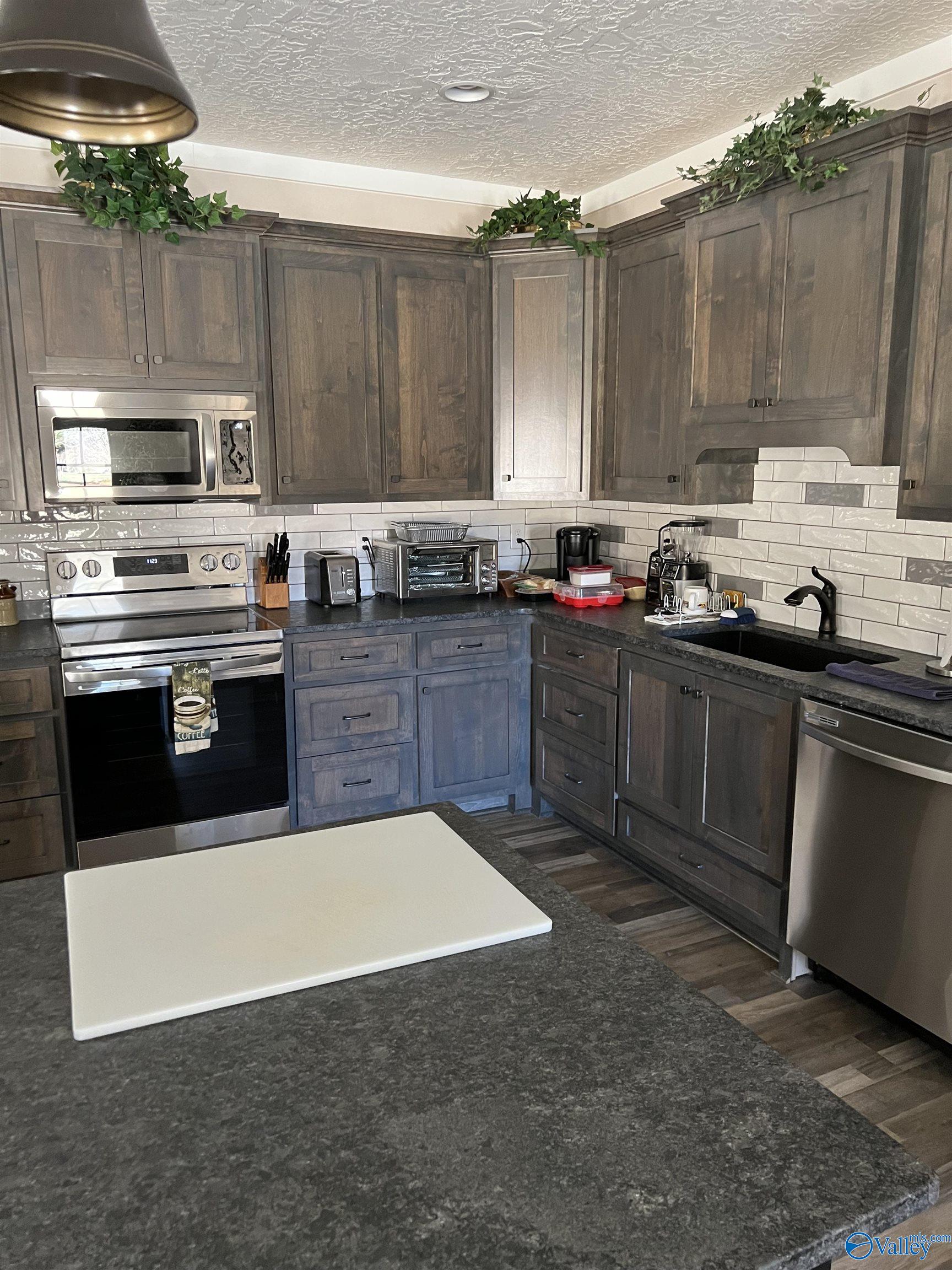 4280 Riverchase Drive