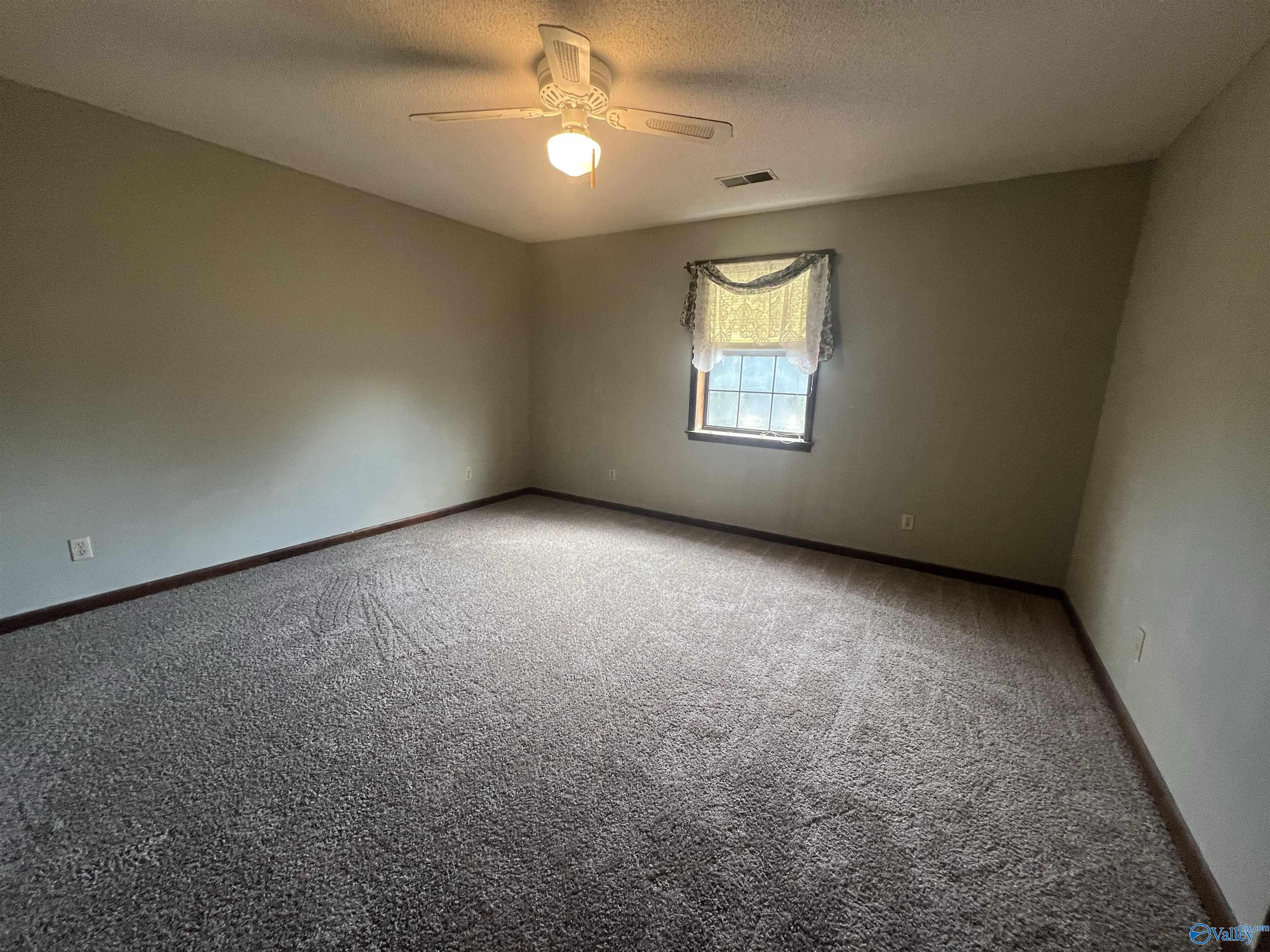 4606 Riddles Bend Road