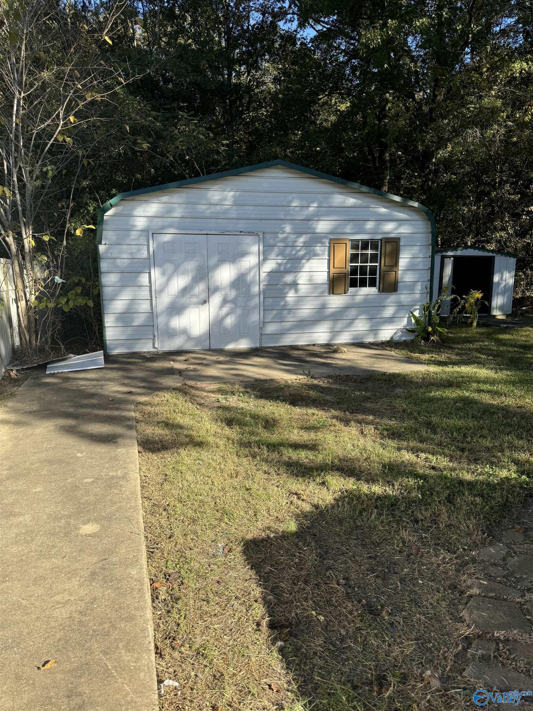 625 Jackson Trail SW