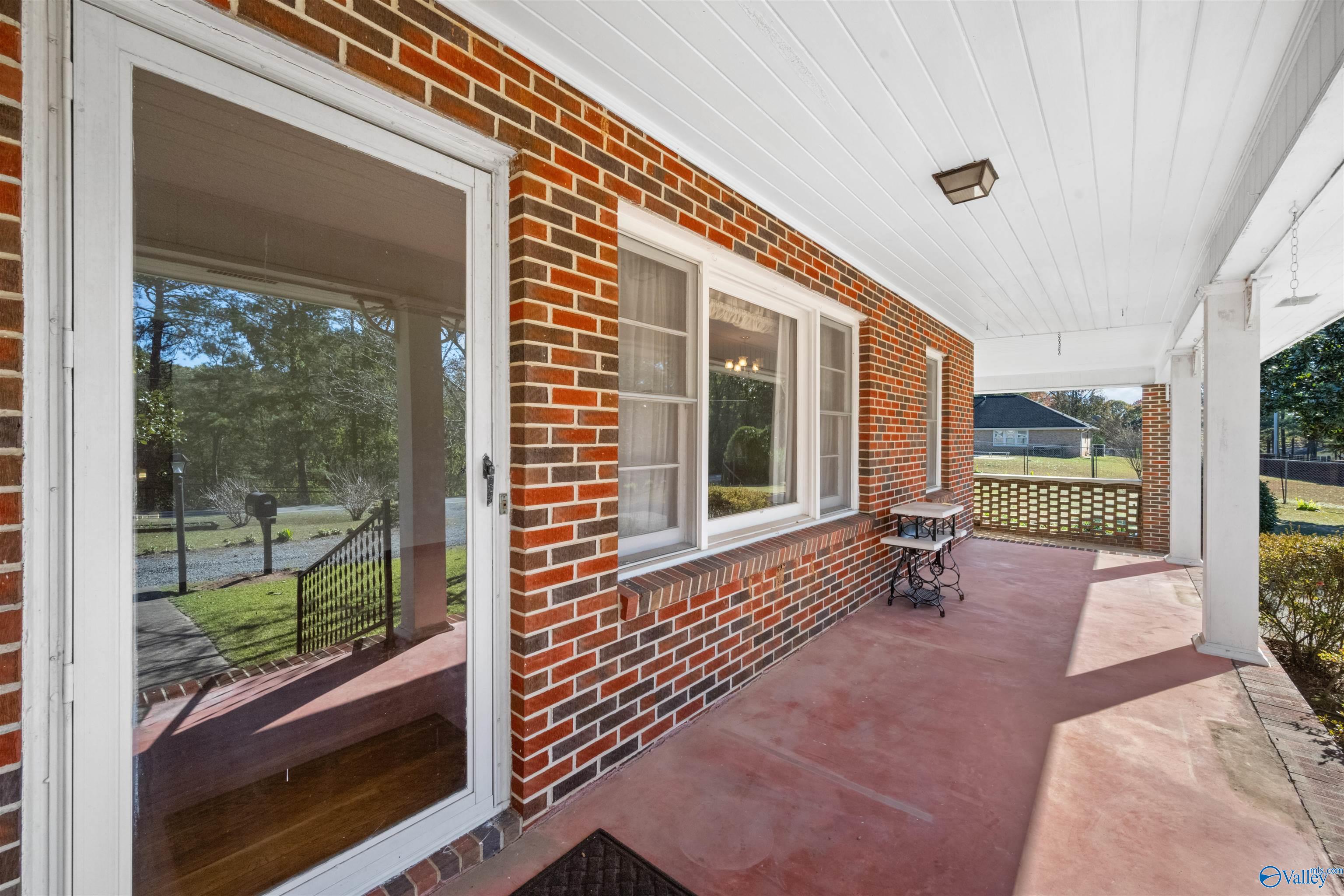 4231 Hargrove Road E