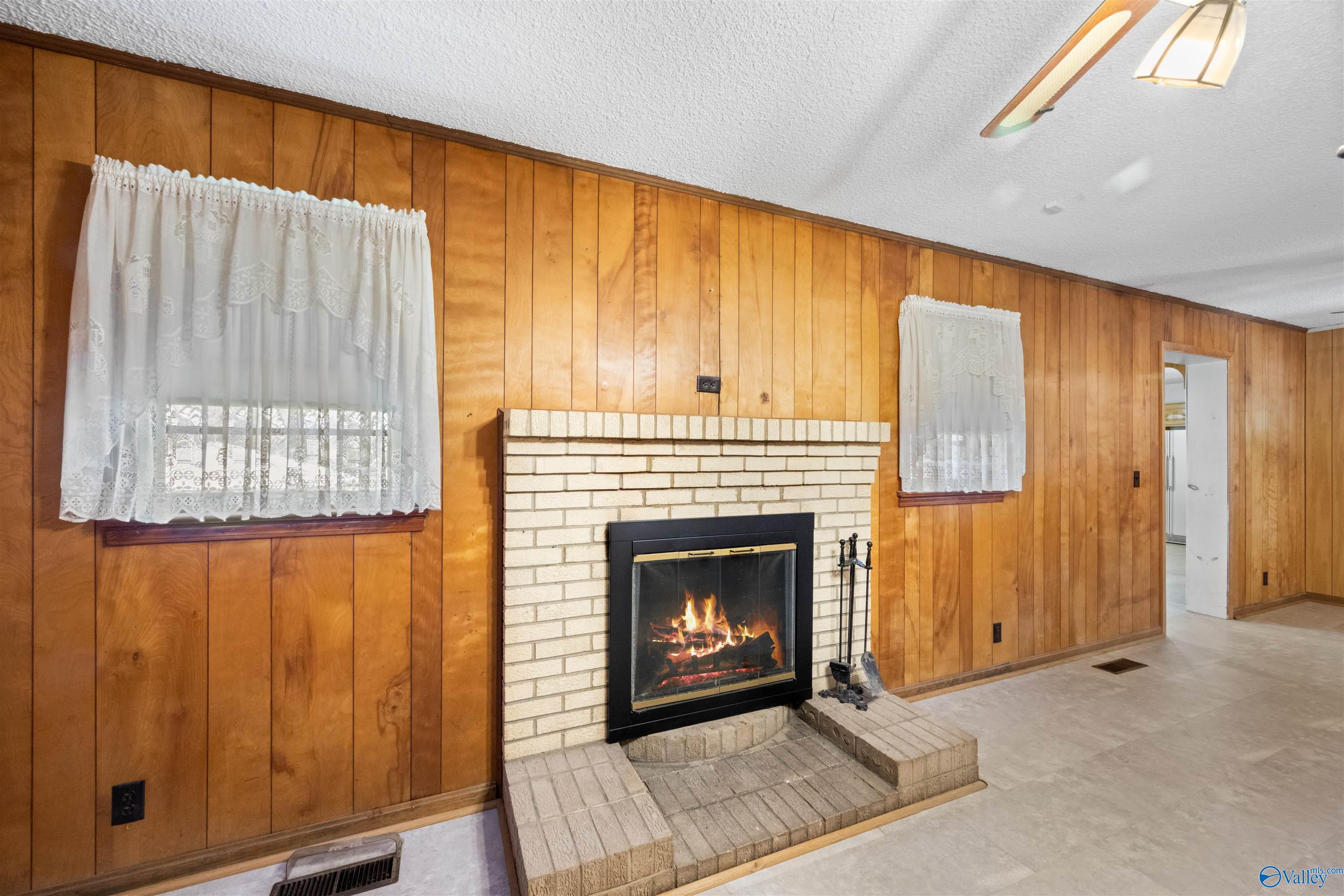 4231 Hargrove Road E