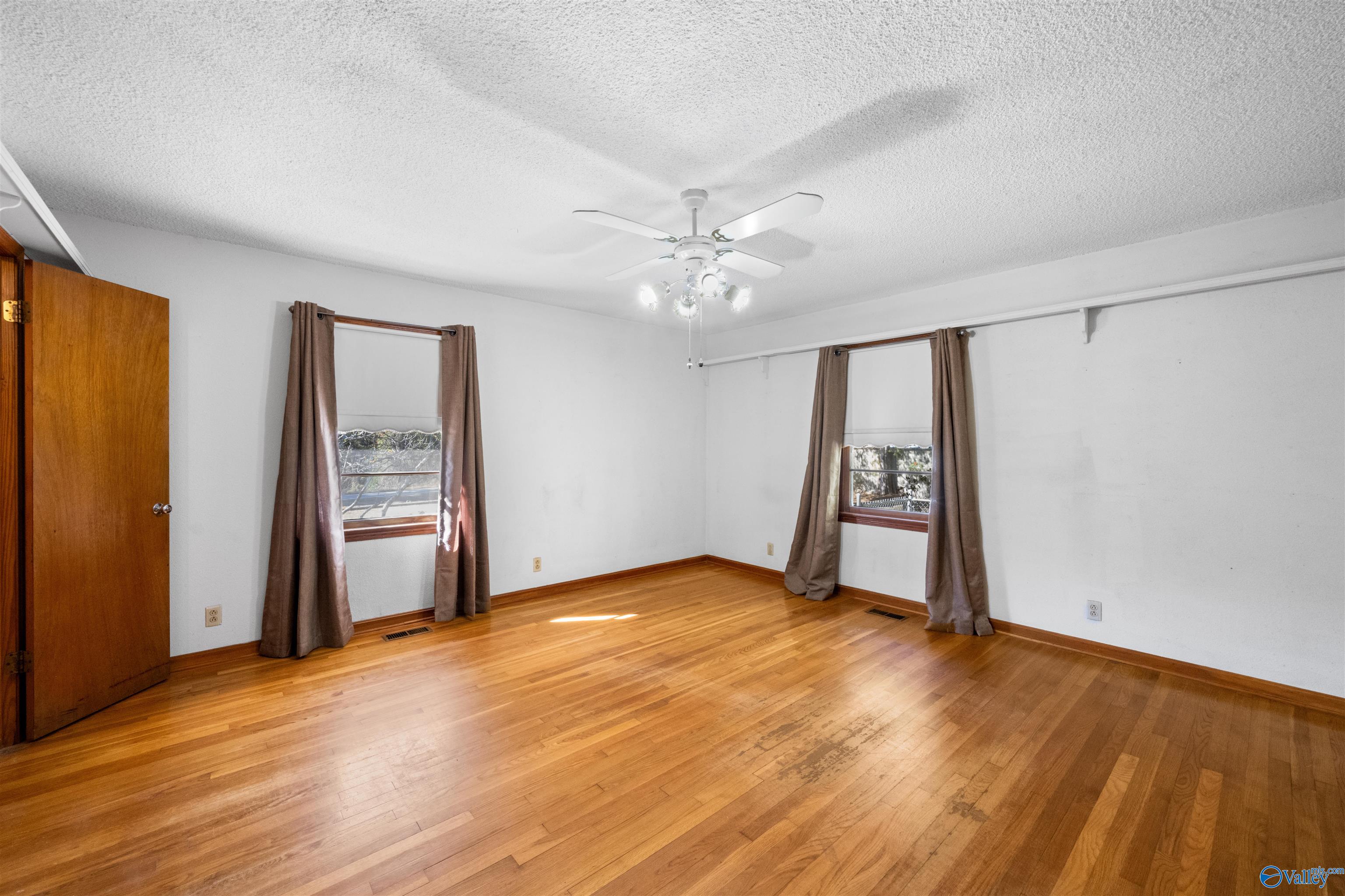 4231 Hargrove Road E