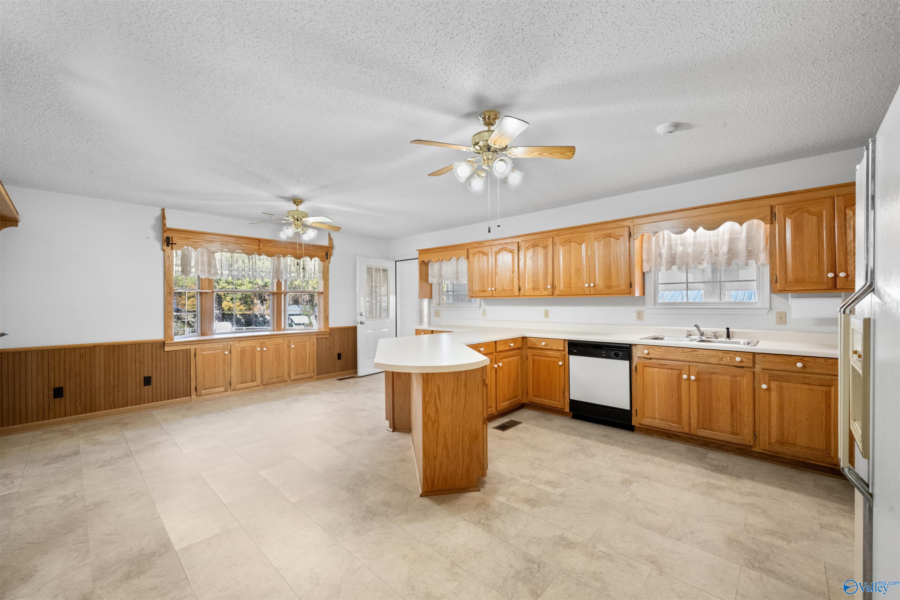 4231 Hargrove Road E