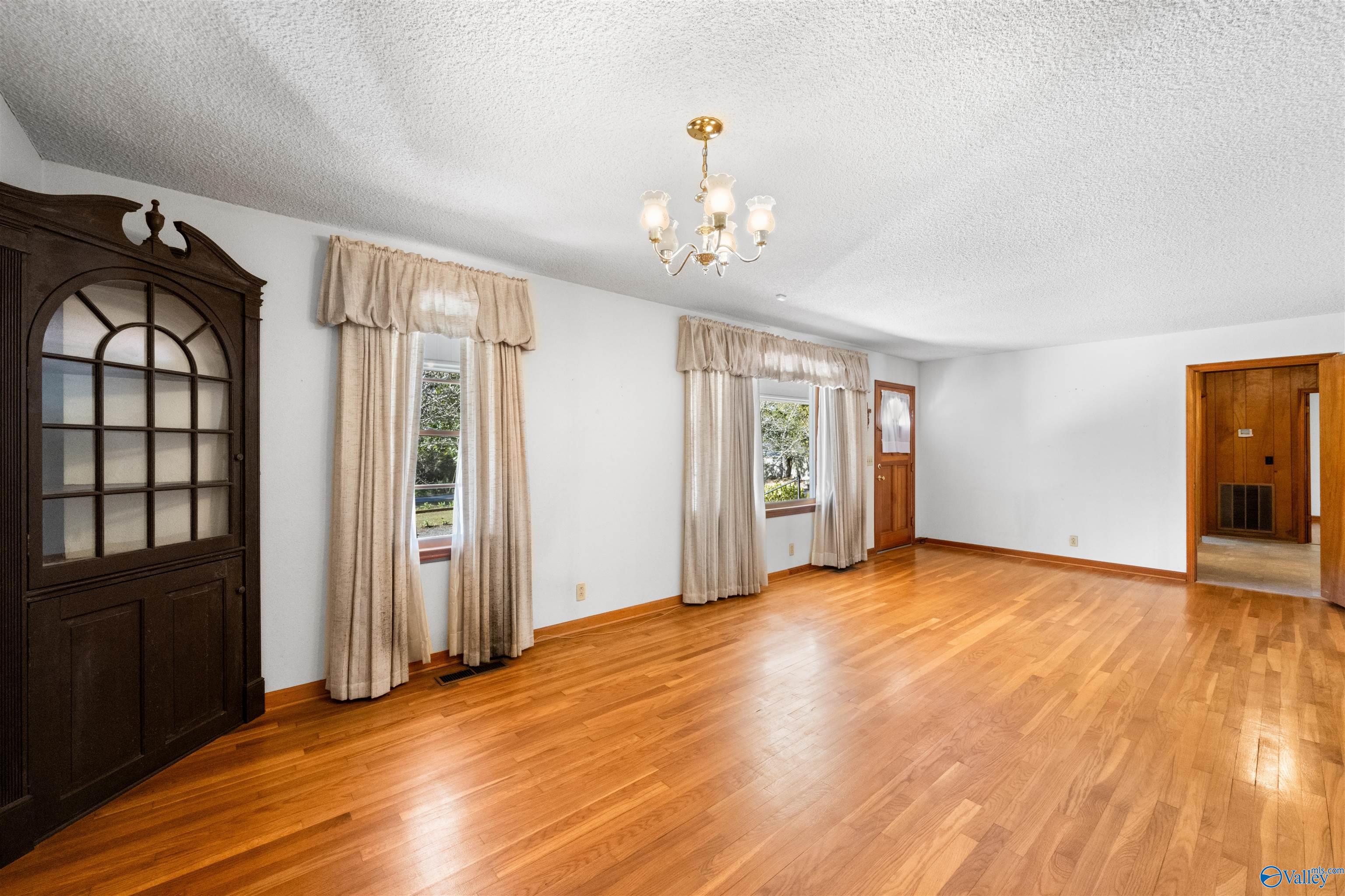 4231 Hargrove Road E