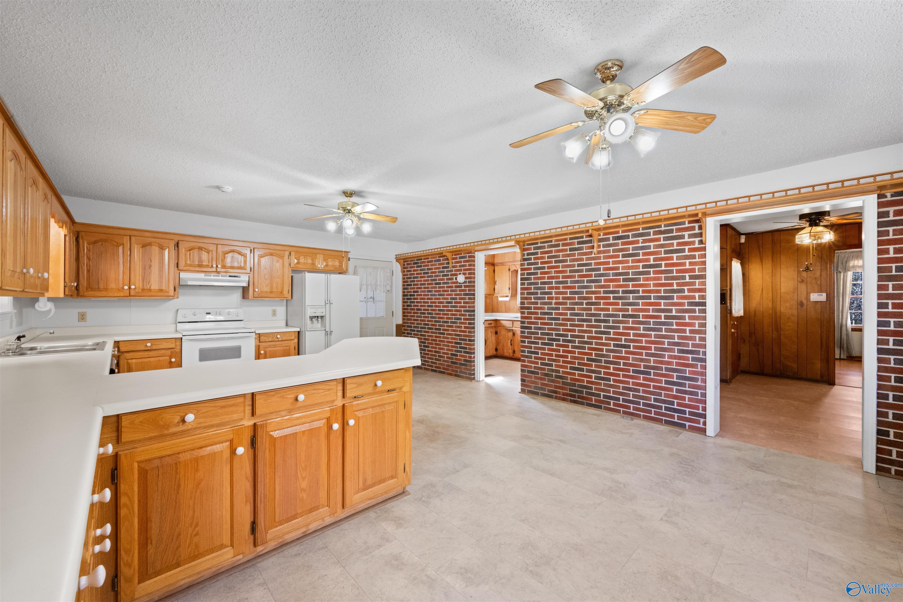 4231 Hargrove Road E