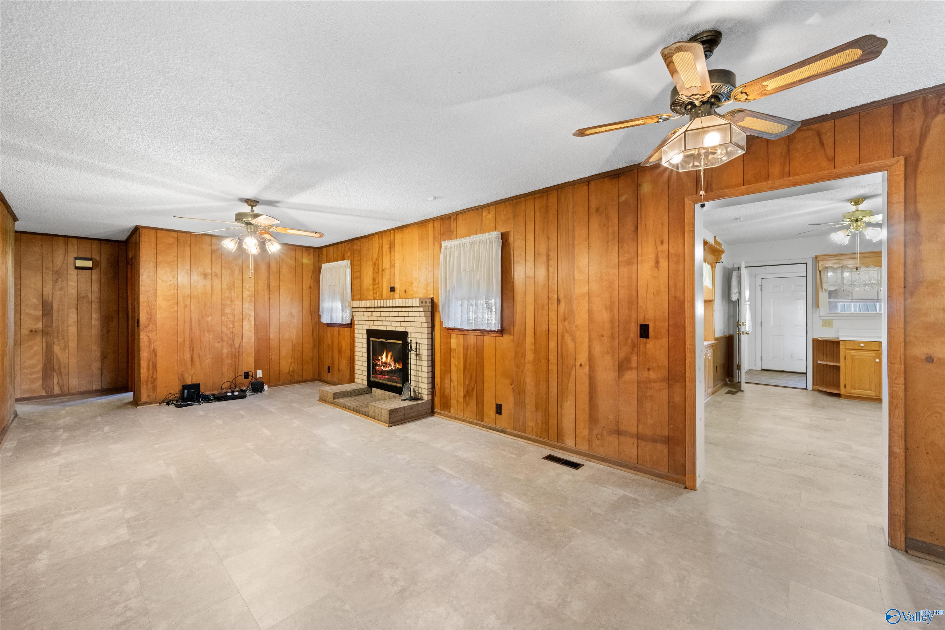 4231 Hargrove Road E