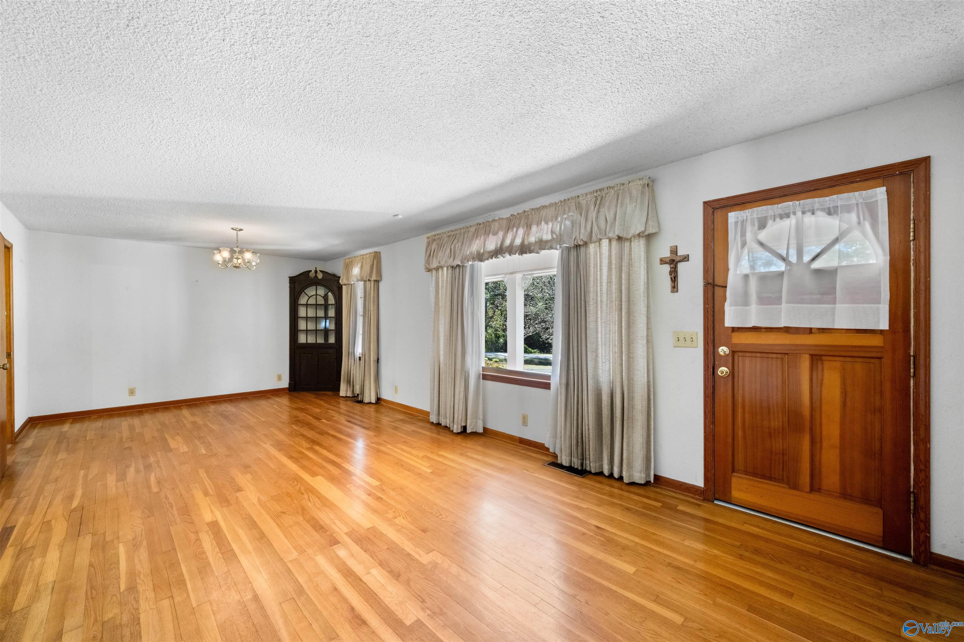 4231 Hargrove Road E