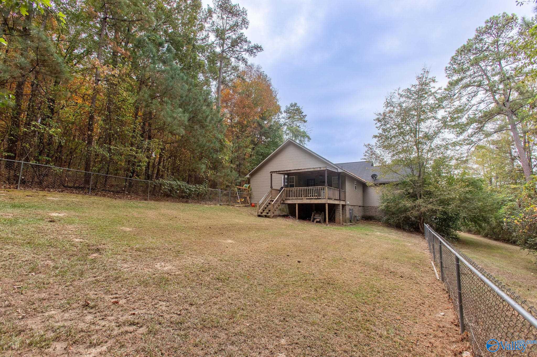 2865 Plymouth Rock Trail