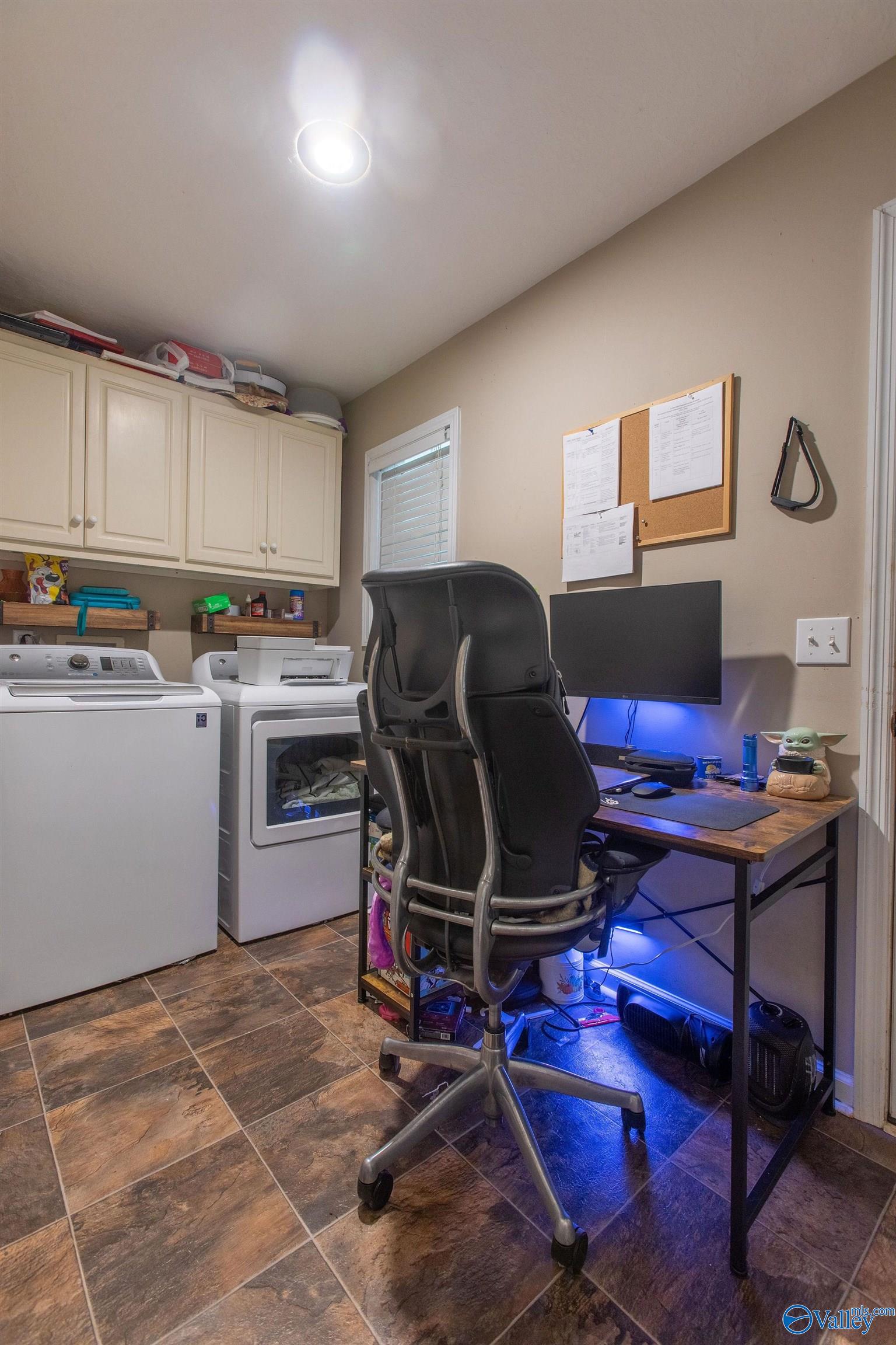 2865 Plymouth Rock Trail