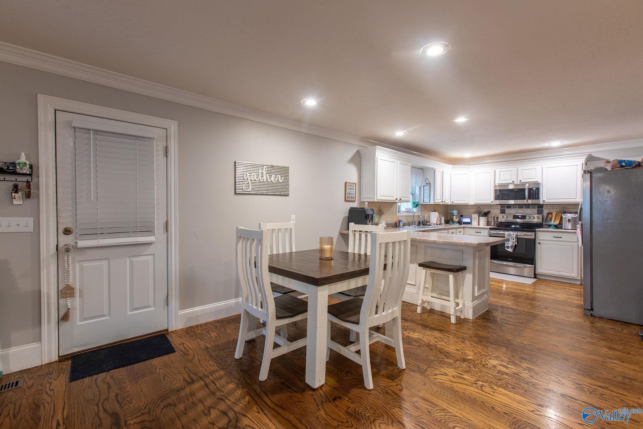 2865 Plymouth Rock Trail